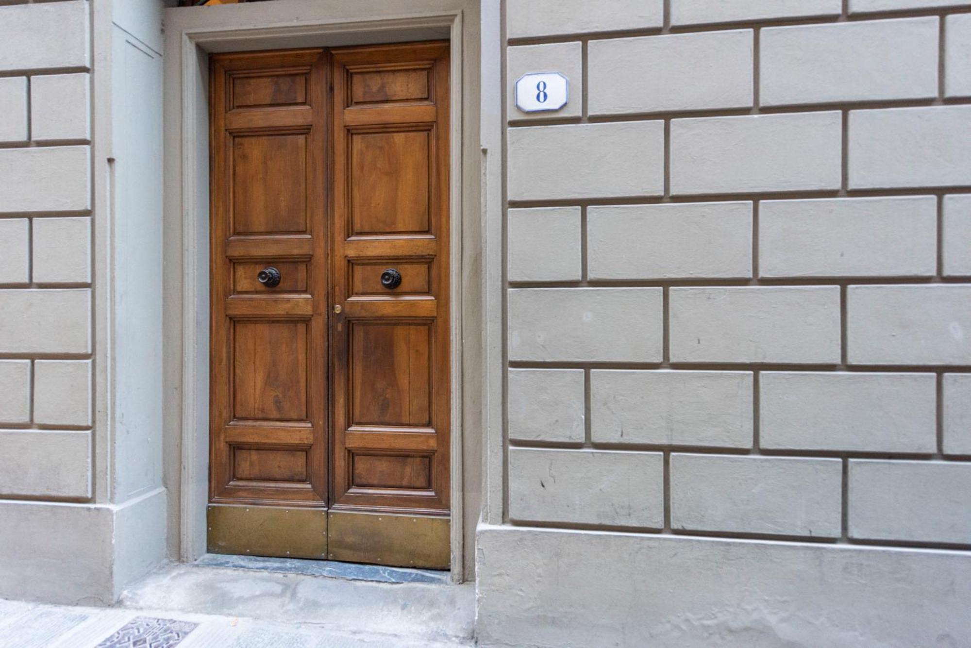 Rinascimento Privato By Mmega *