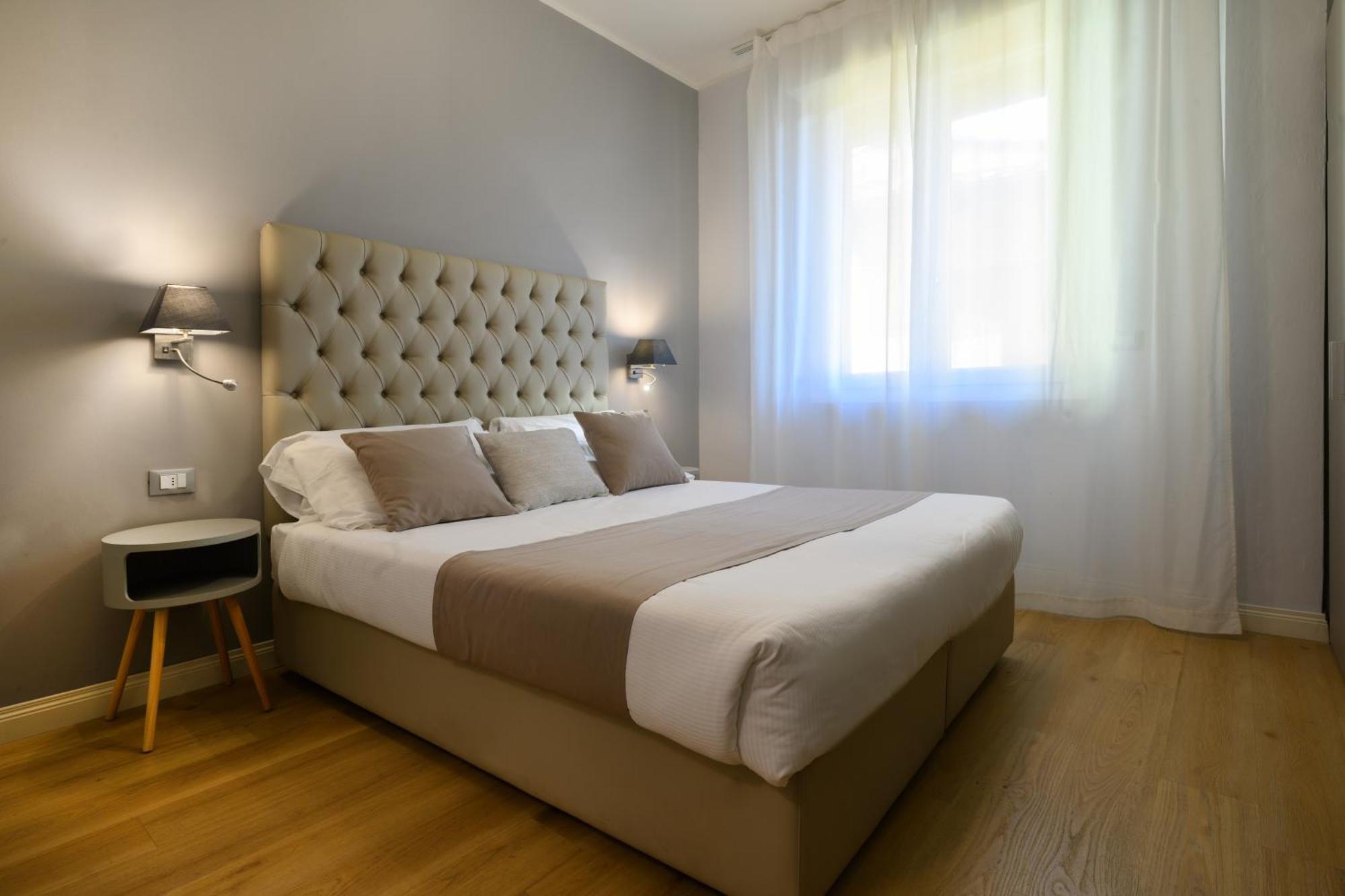 Domus Uffizi Guest house *