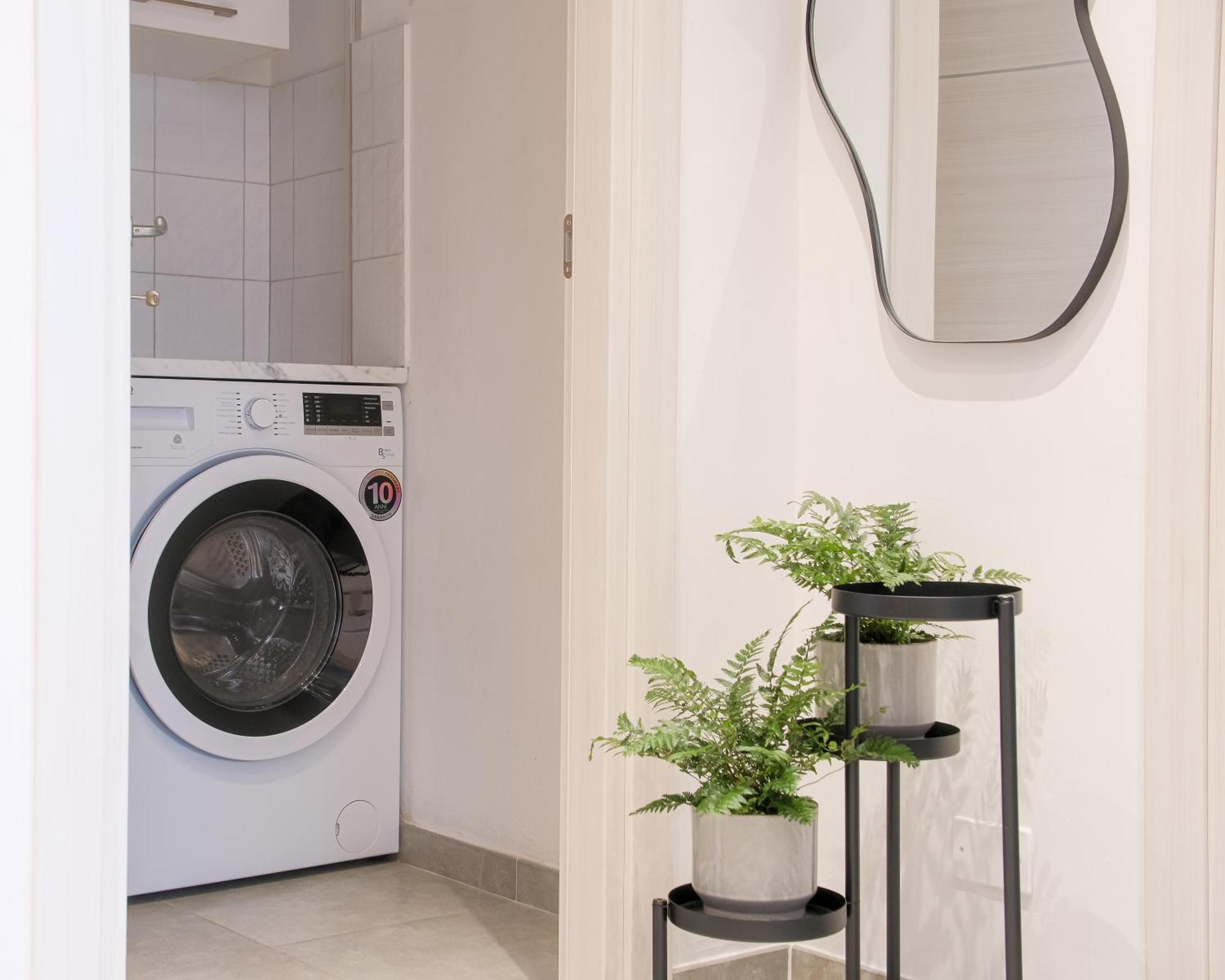 Minimal Nest *