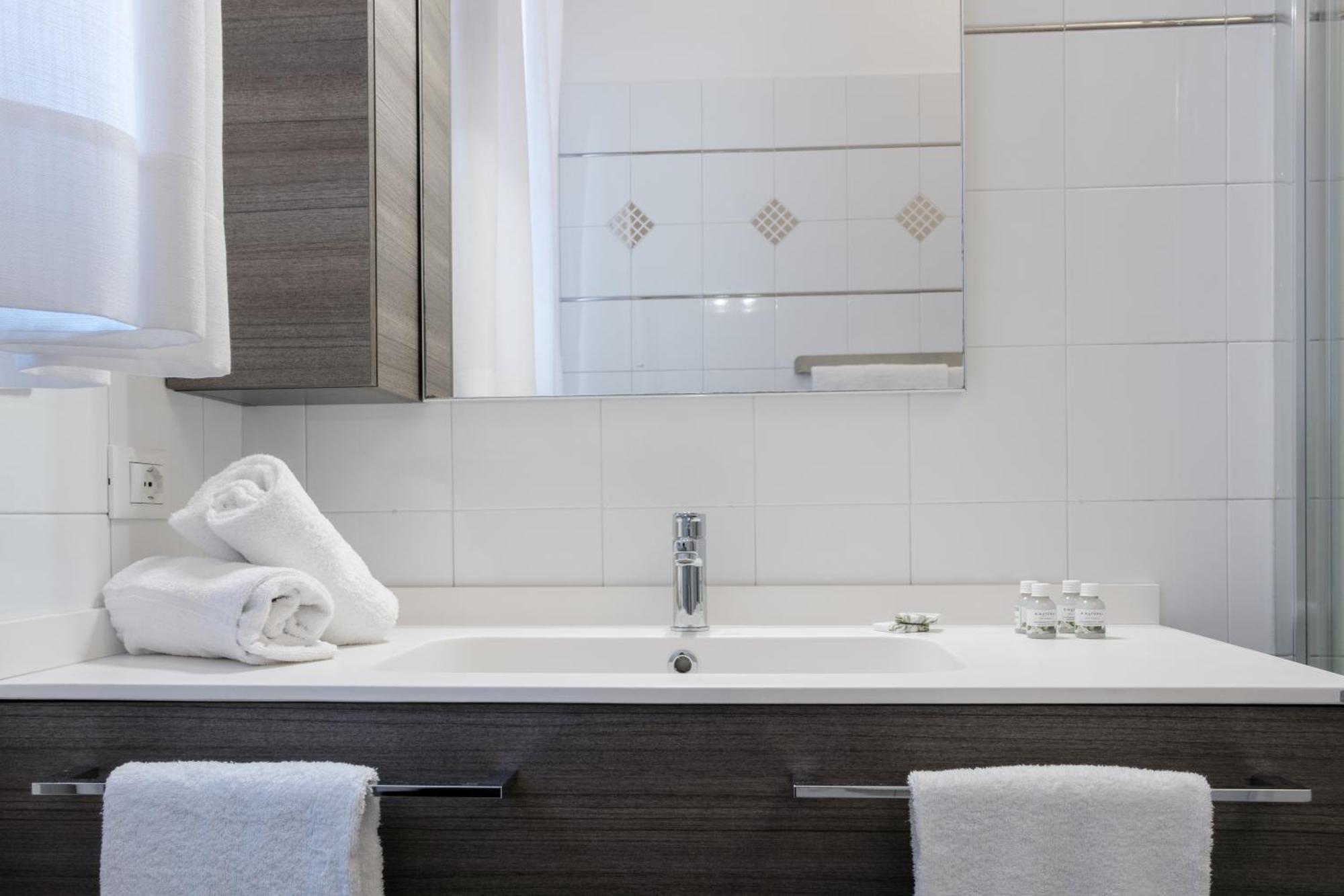 Minimal Nest Apartment Florence