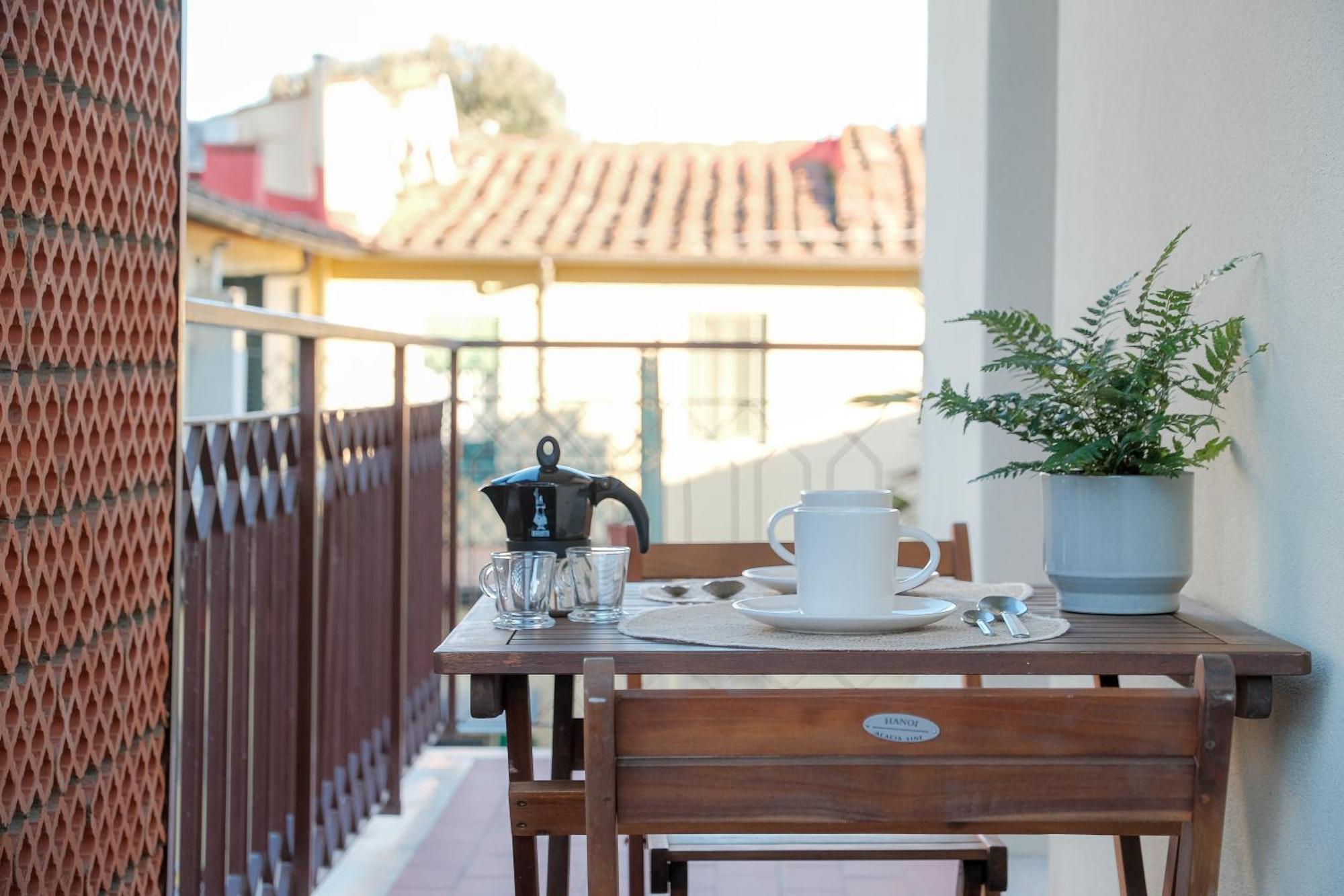 Minimal Nest Florence