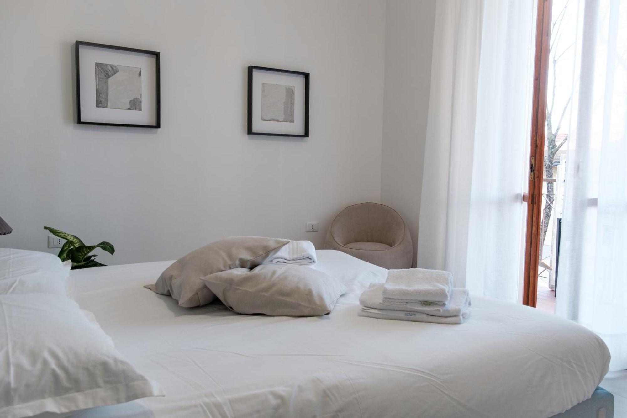 Minimal Nest Apartment