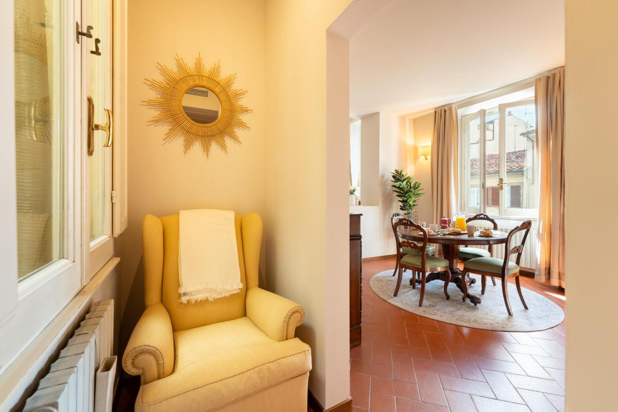 Via Panzani 16, 3th Floor - Antonella - Elegant & Spacious, 3-bedroom In Historic Center Apartment Florence