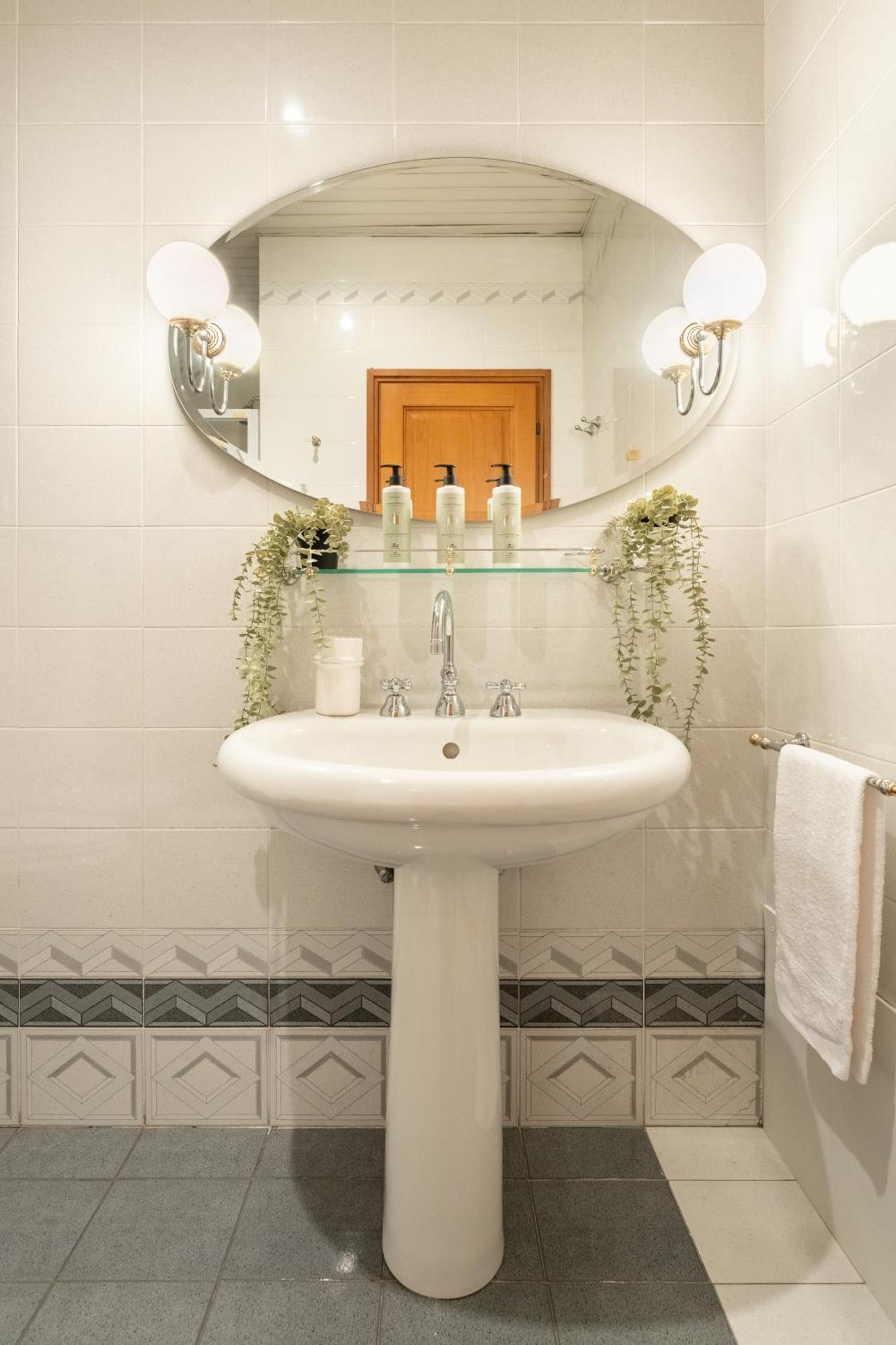 Apartment Via Panzani 16, 3th Floor - Antonella - Elegant & Spacious, 3-bedroom In Historic Center Florence