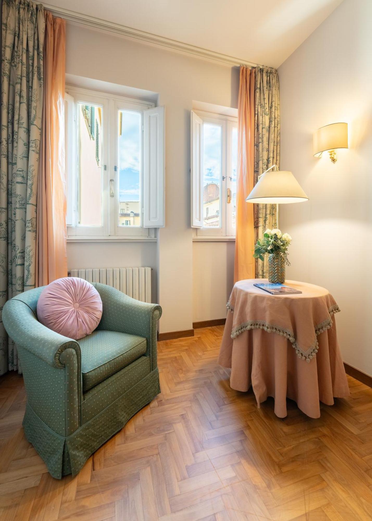 Via Panzani 16, 3th Floor - Antonella - Elegant & Spacious, 3-bedroom In Historic Center * Florence
