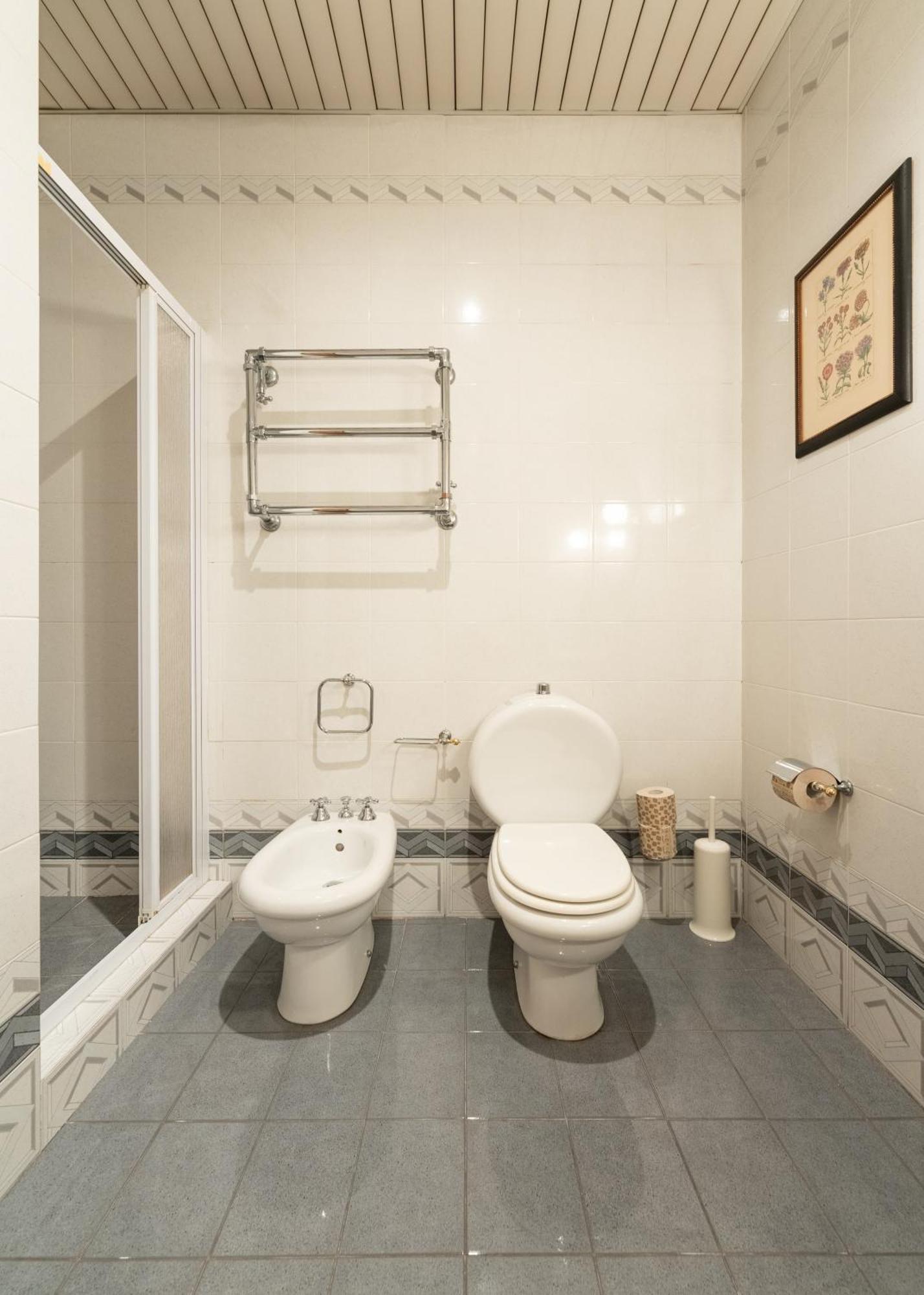 Via Panzani 16, 3th Floor - Antonella - Elegant & Spacious, 3-bedroom In Historic Center Apartment *