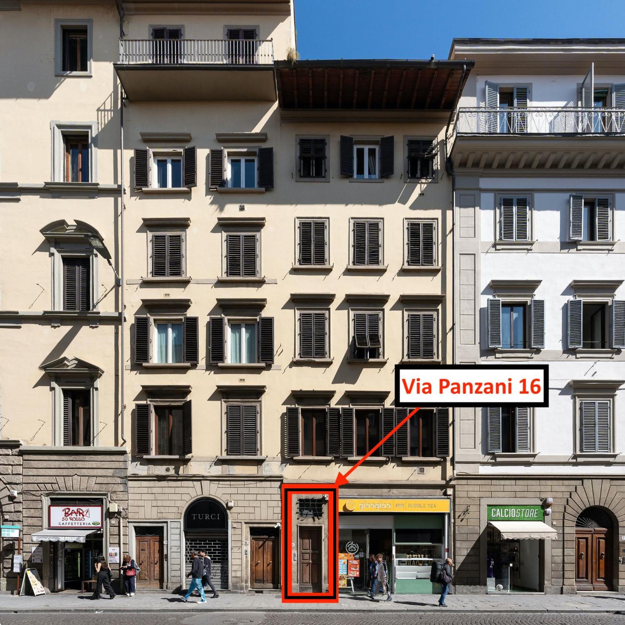 Via Panzani 16, 3th Floor - Antonella - Elegant & Spacious, 3-bedroom In Historic Center Apartment *