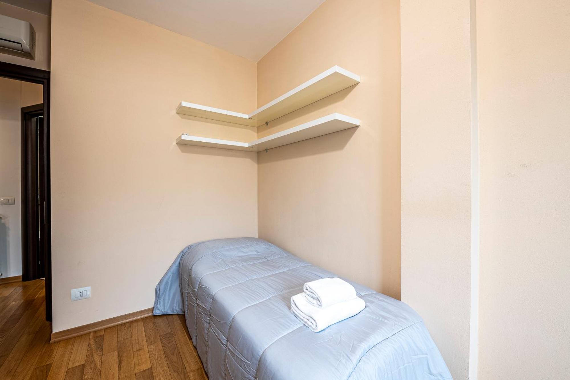The Luxor - Bonsanti Apartment *