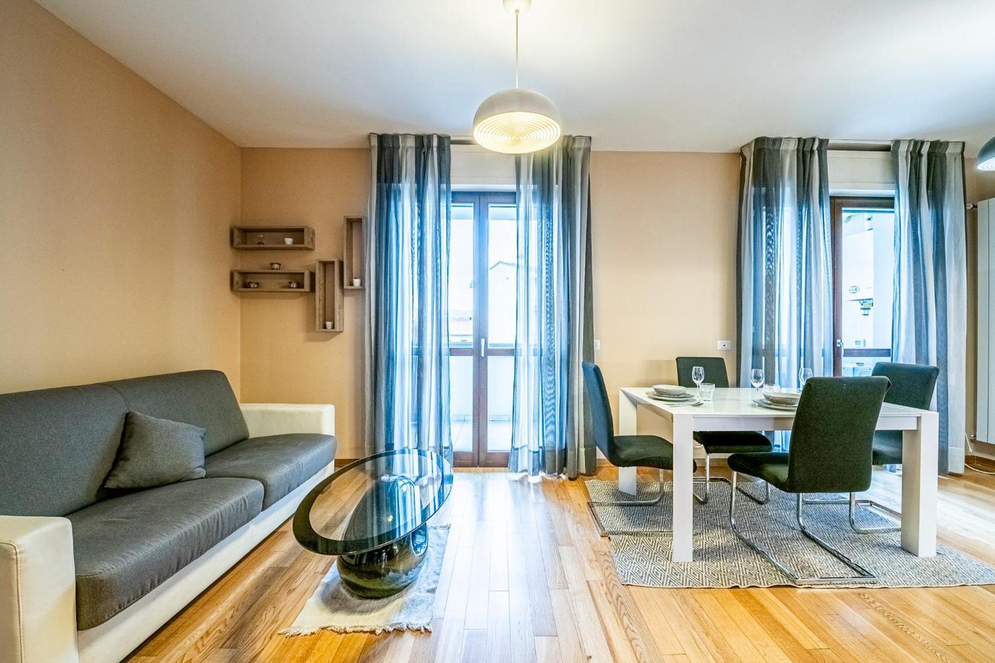 The Luxor - Bonsanti Apartment *