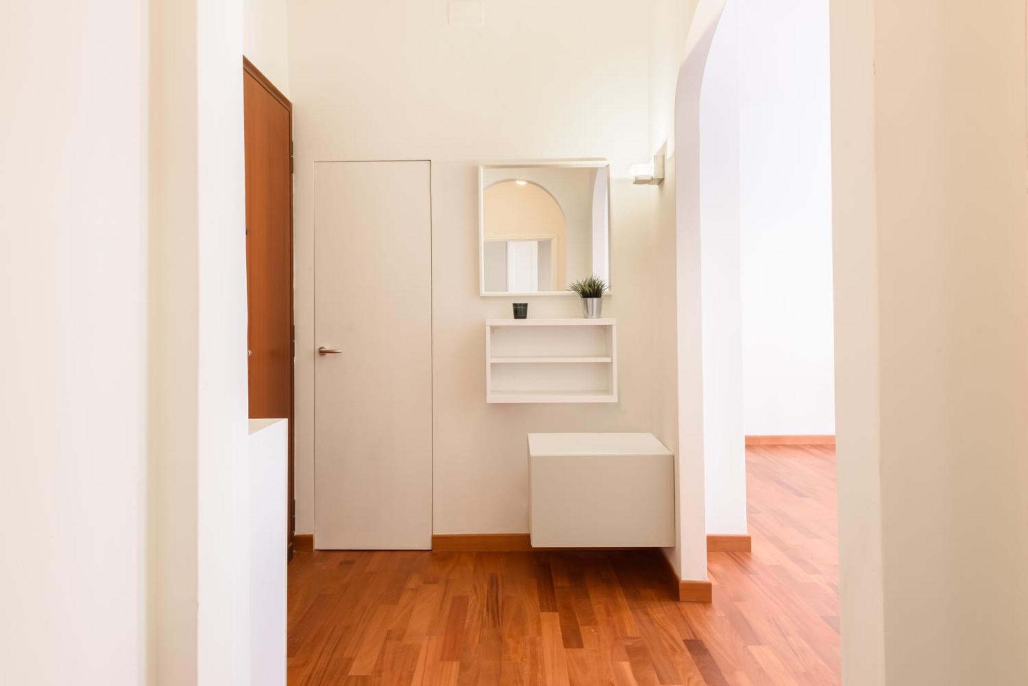 The Luxor - Casentino 8 * Florence