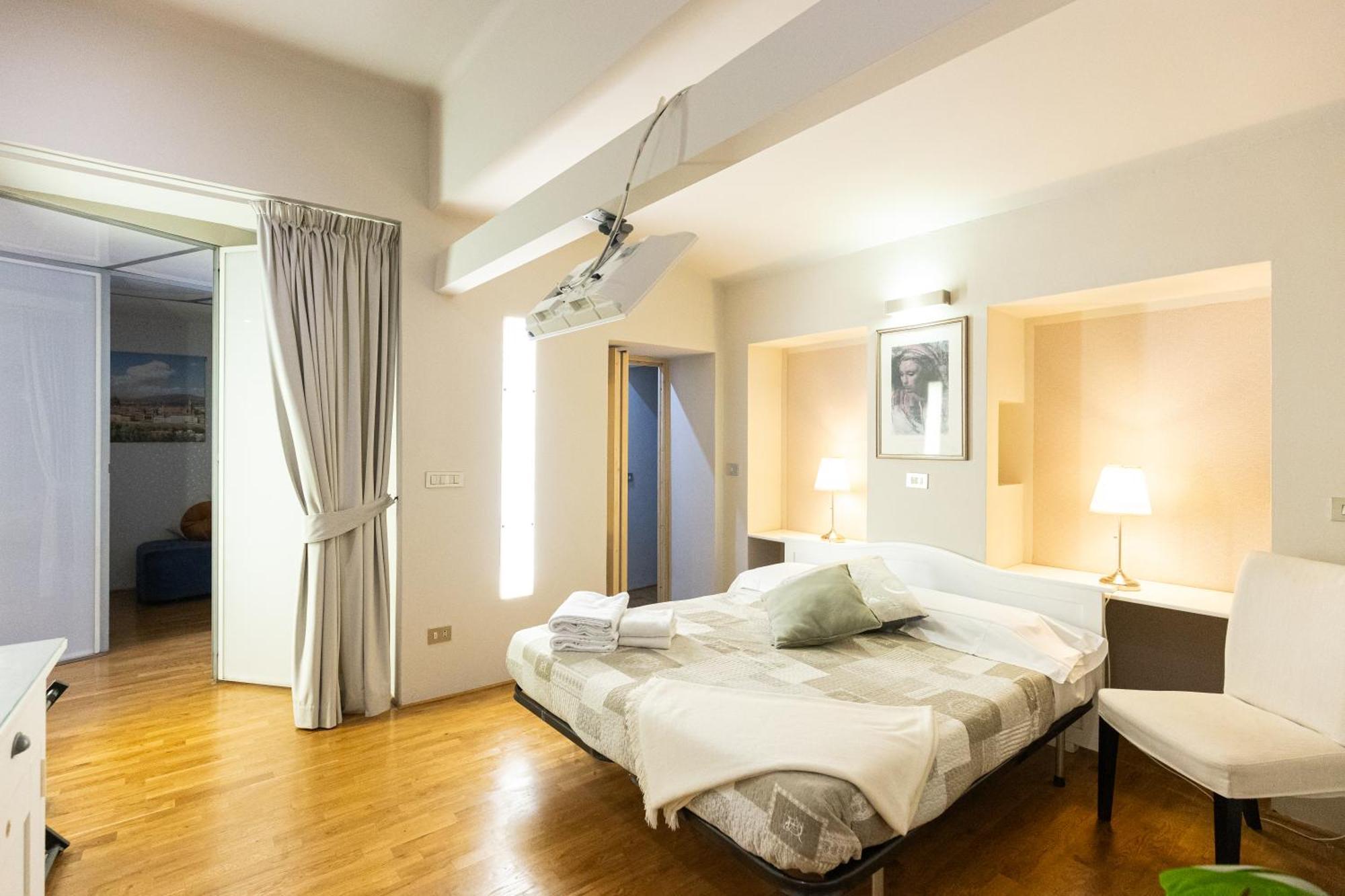 Apartment Ponte Vecchio Luxury Retreat Florence