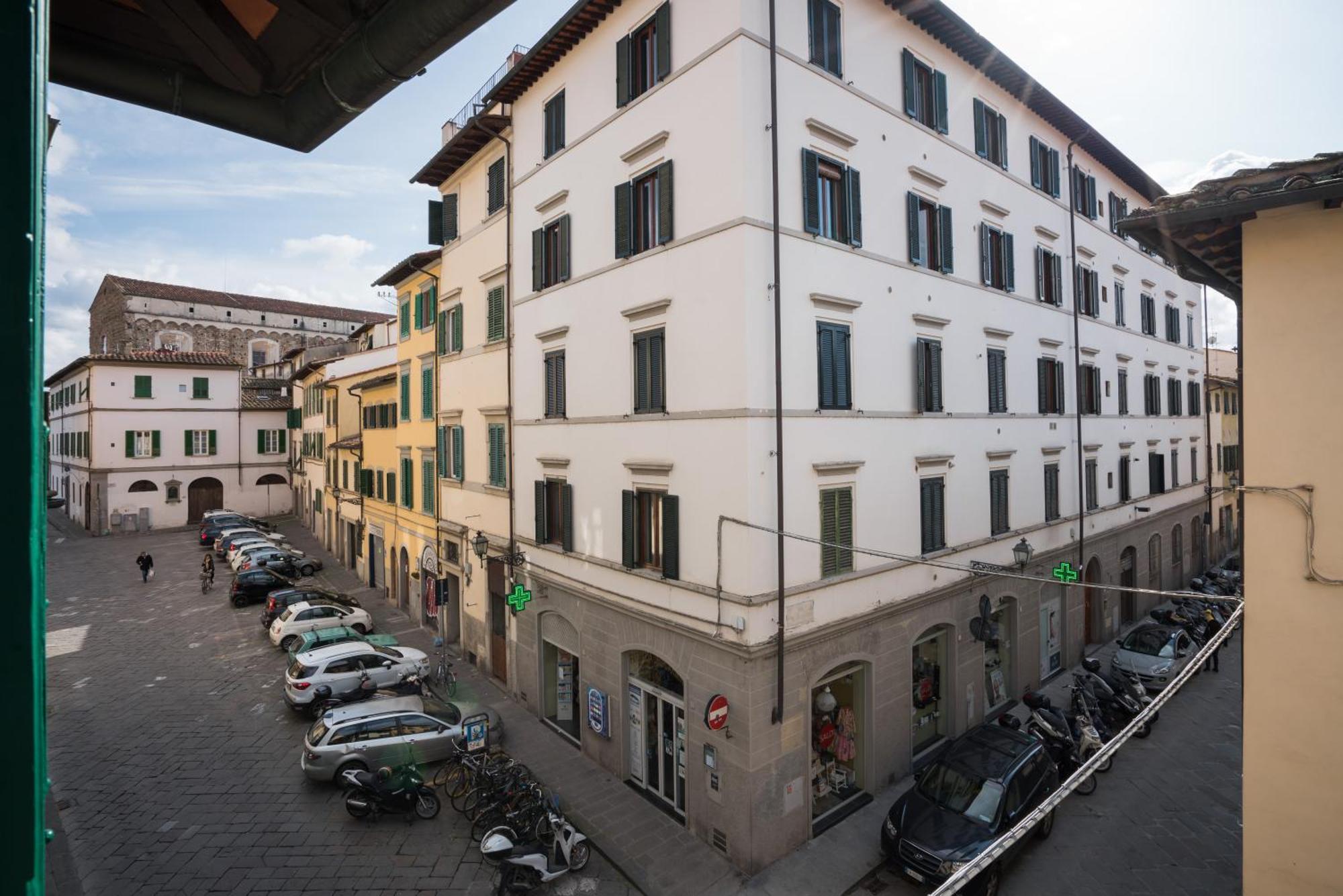 Leone Aparthotel Florence