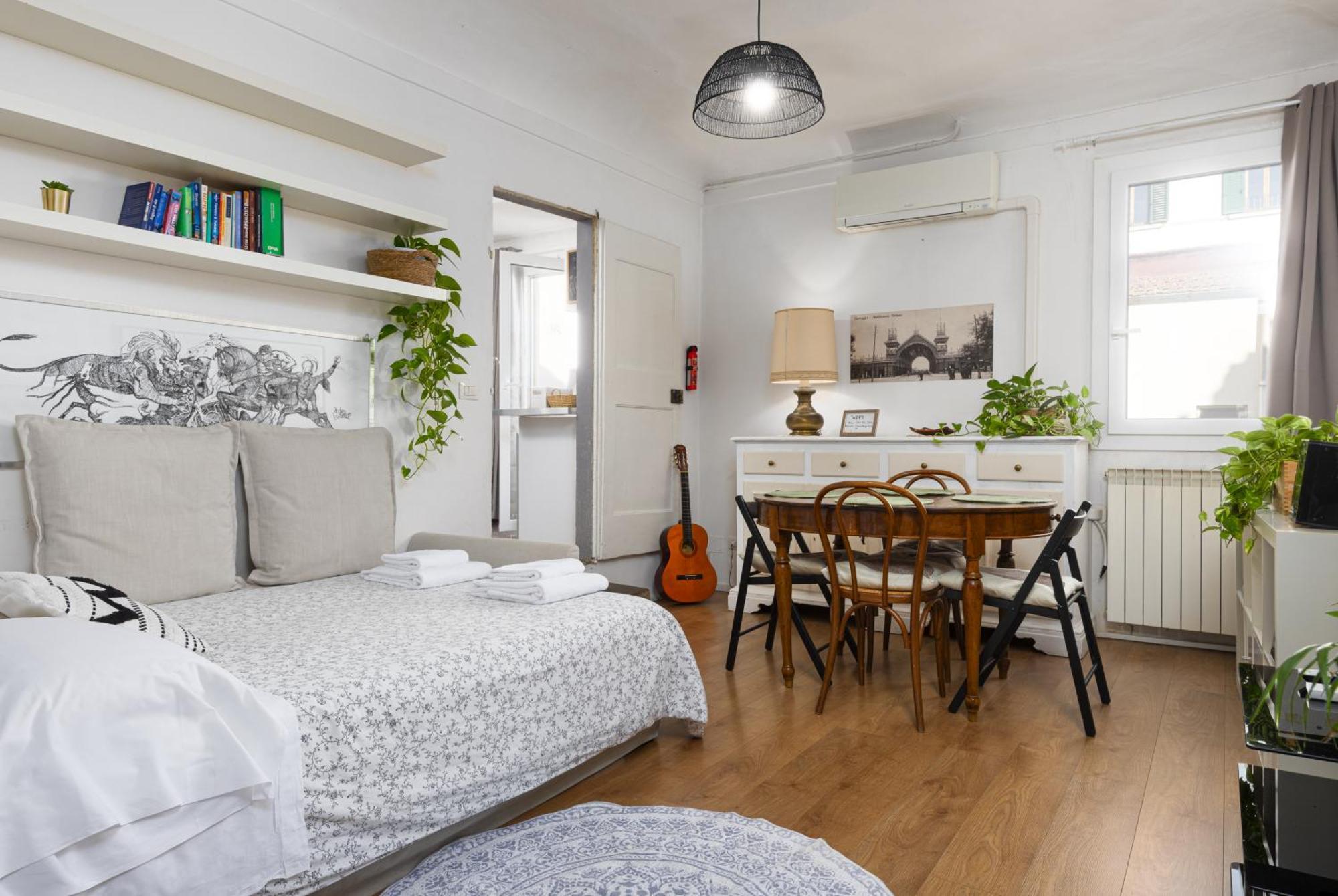 House Of Happy With Terrace Florence