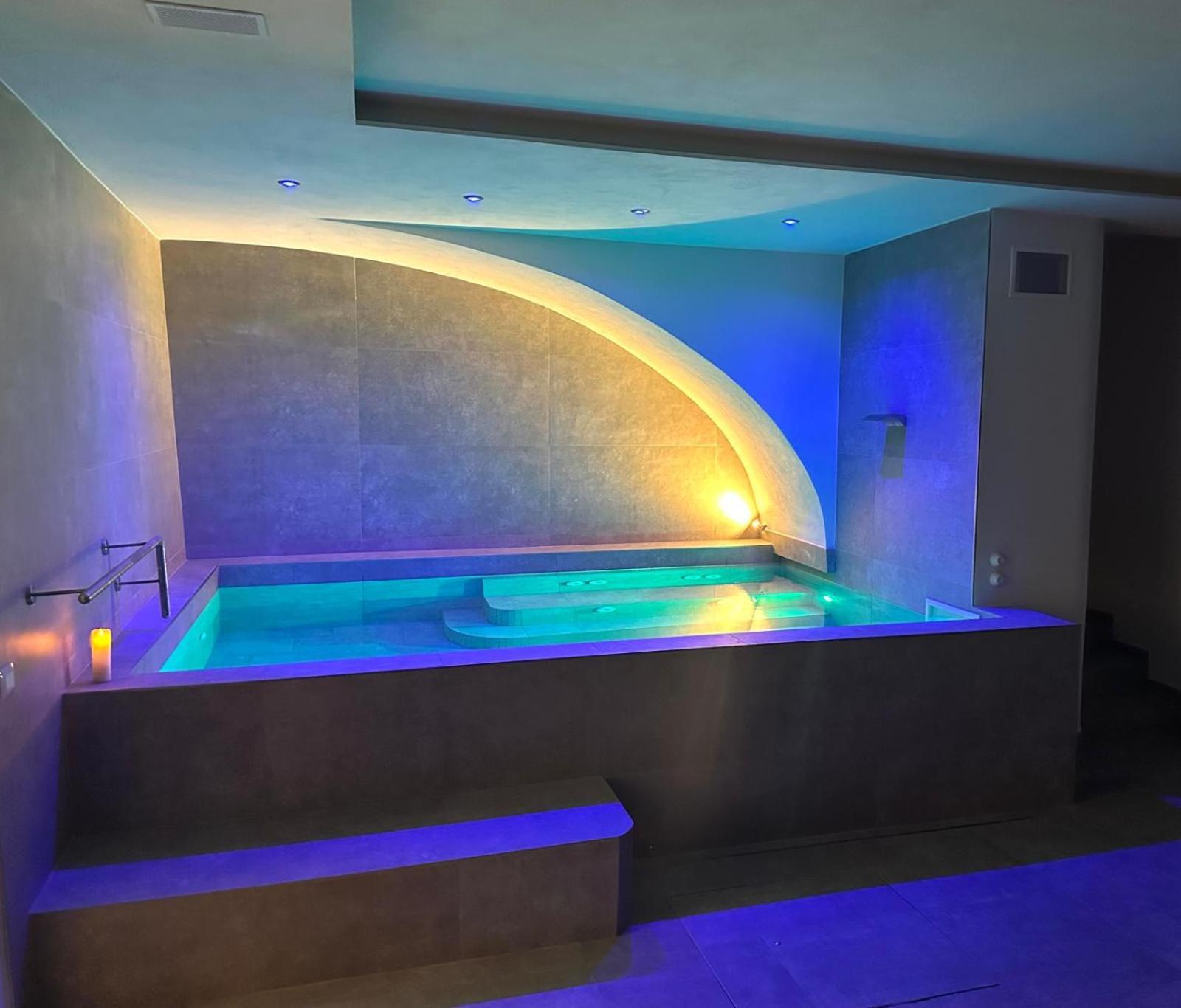 Dimora Collection - Le Corti - Boutique Luxury In A Restored 13th Century Convent, With Sauna And Gym (adults Only) *