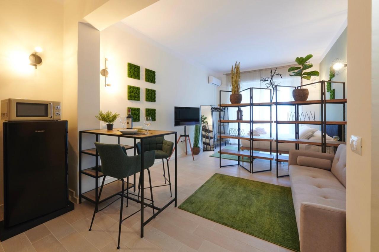 Apartment Keys Of Italy - Vittorio Emanuele Ii 247 - Charming And Modern