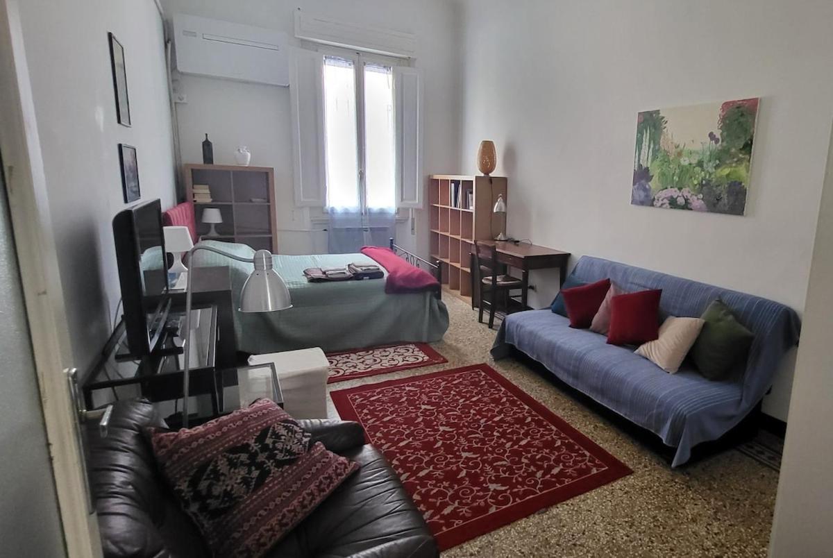 Apartment Bright Close To Downtown Florence