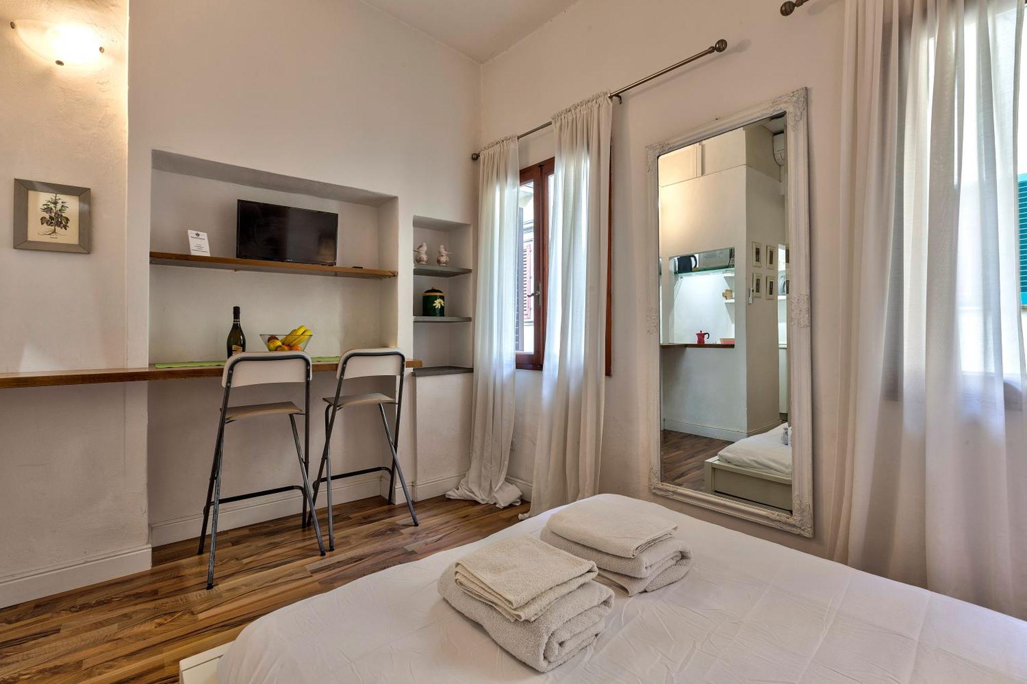 Santo Spirito Apartment Florence