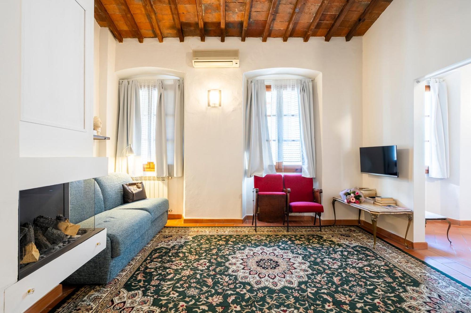 Apartment View Of The Medici Chapels- Center Florence