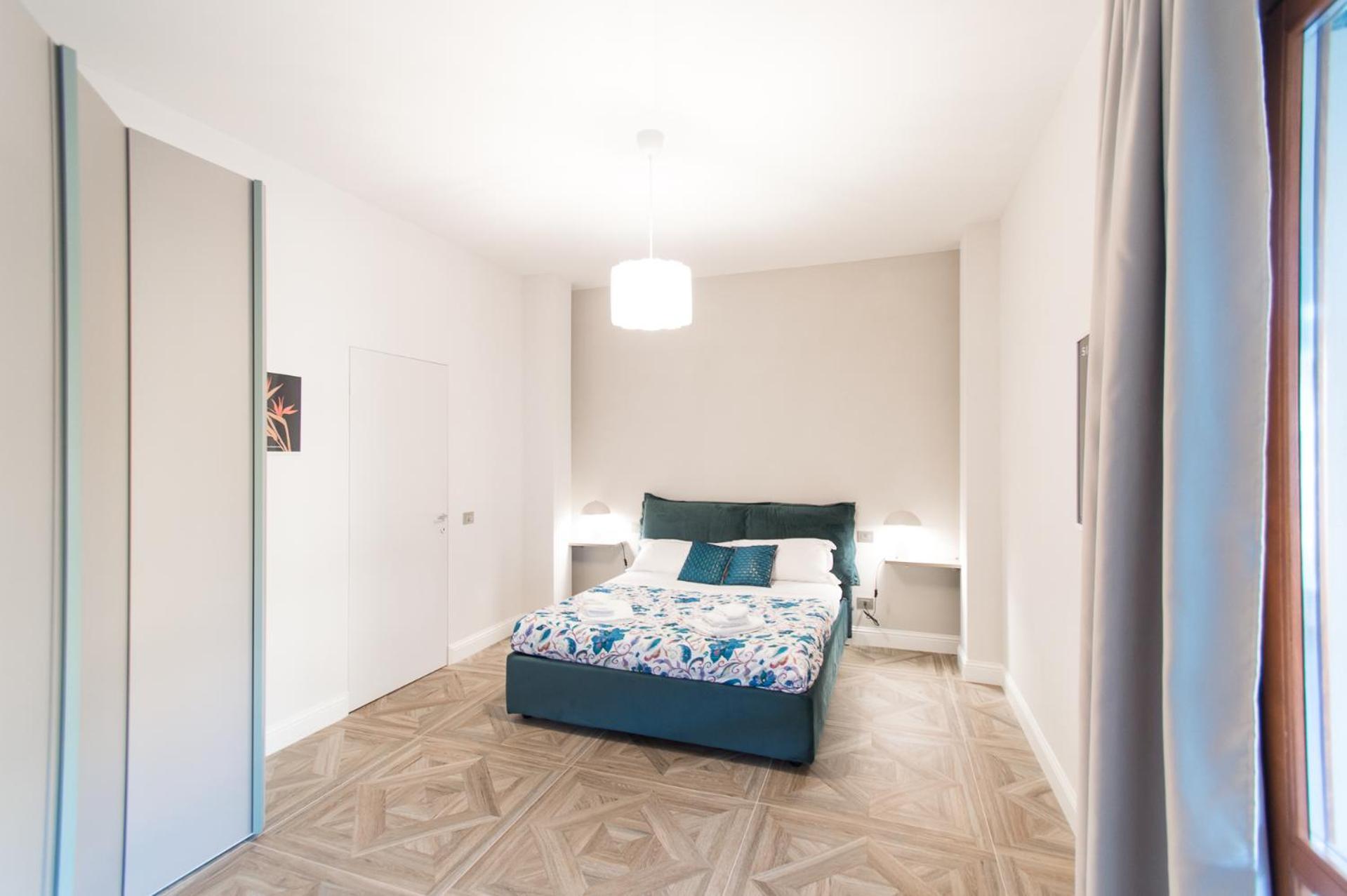 Loggia 27 Three-room Florence