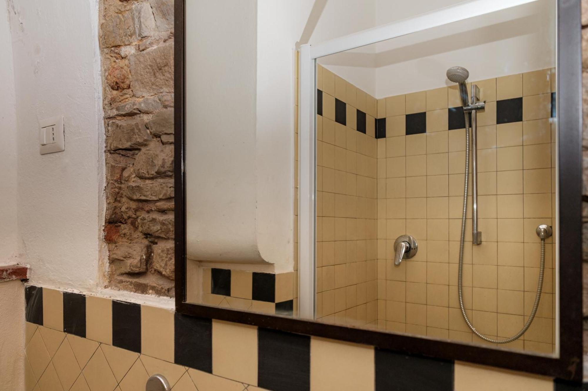 Borgo San Frediano Lab & Apartment *