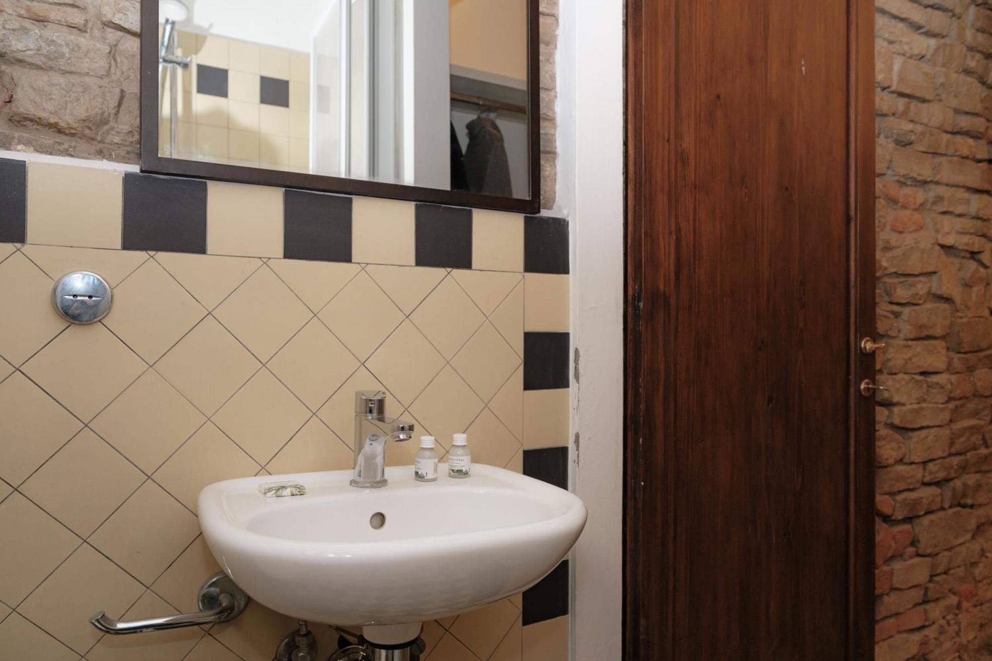 Apartment Borgo San Frediano Lab & Florence