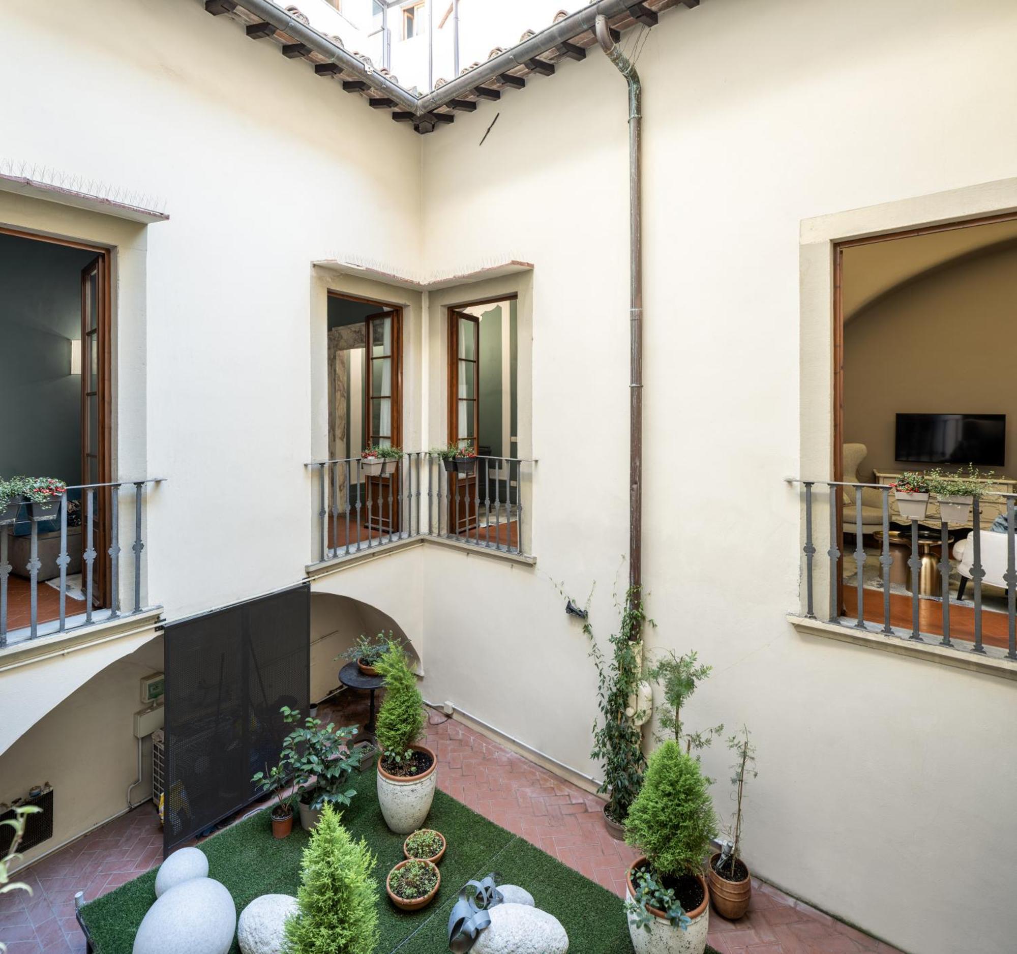 Aparthotel Canto Degli Scali 2*