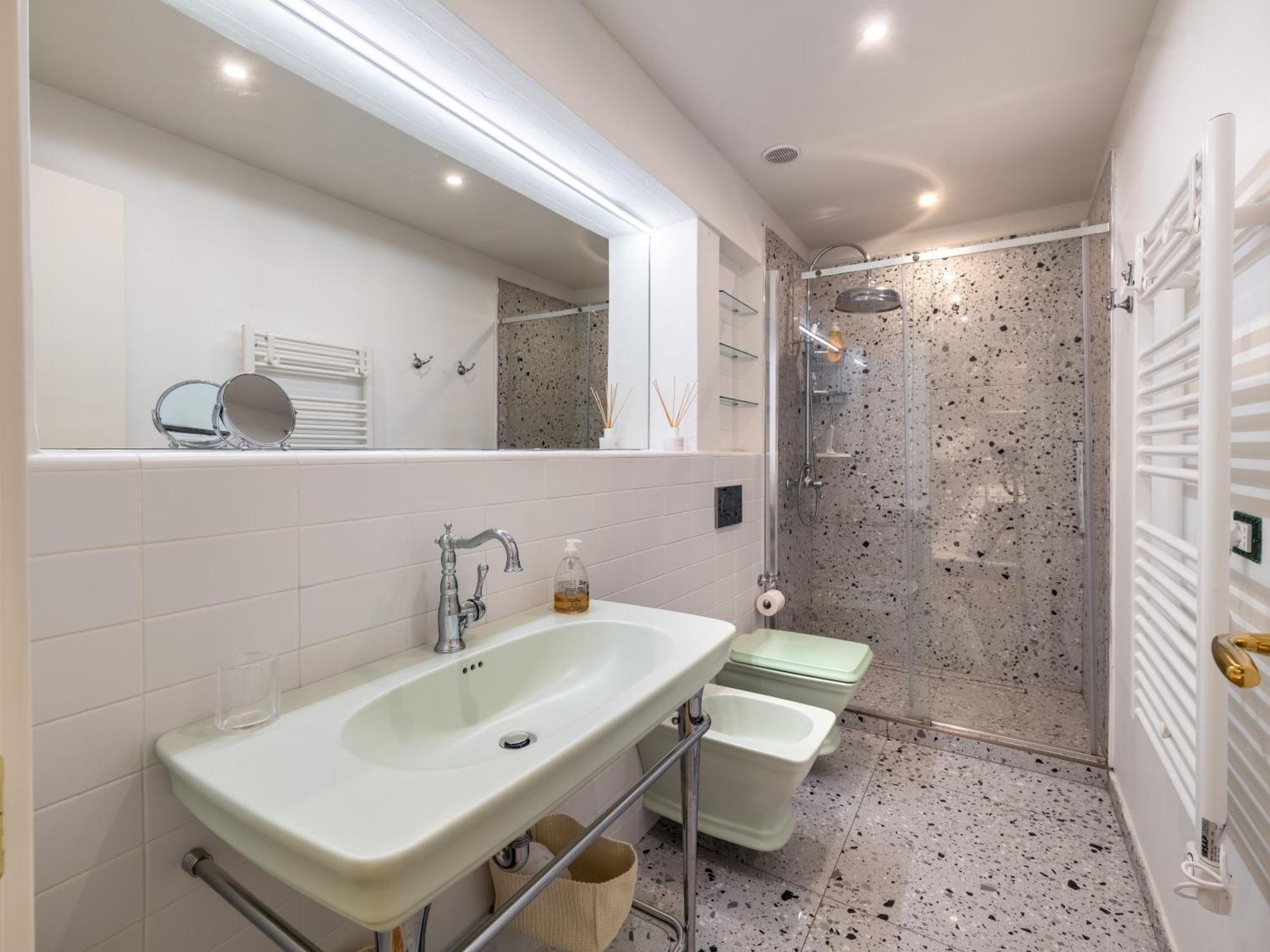 New Quiet Flat - Santa Croce View - Servizi * Firenze