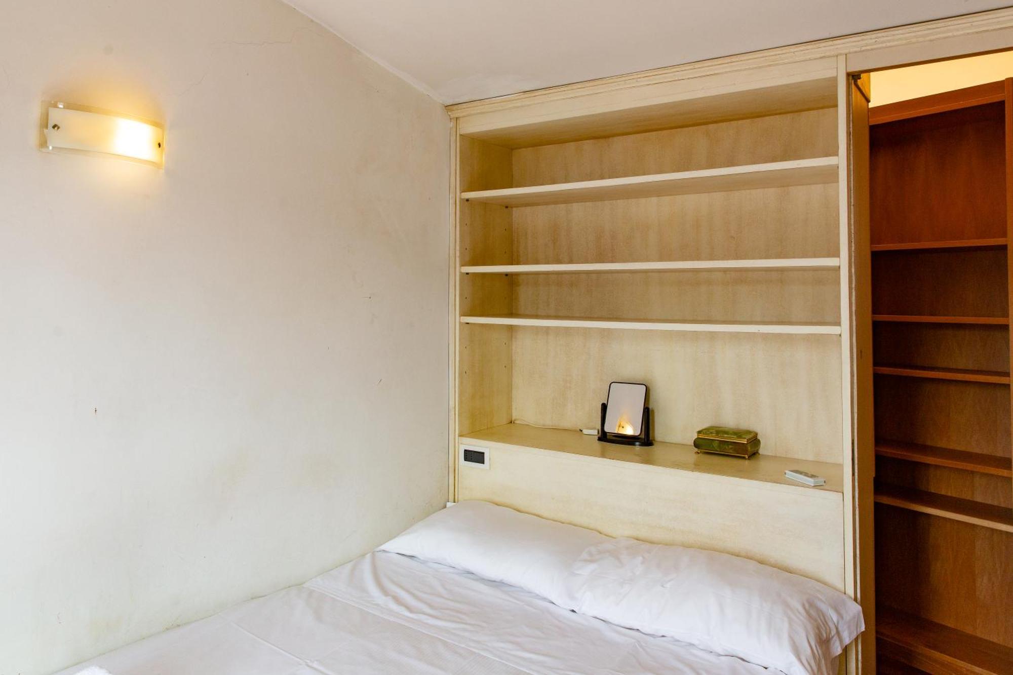 Spectacular 1br Stunning Views Florence