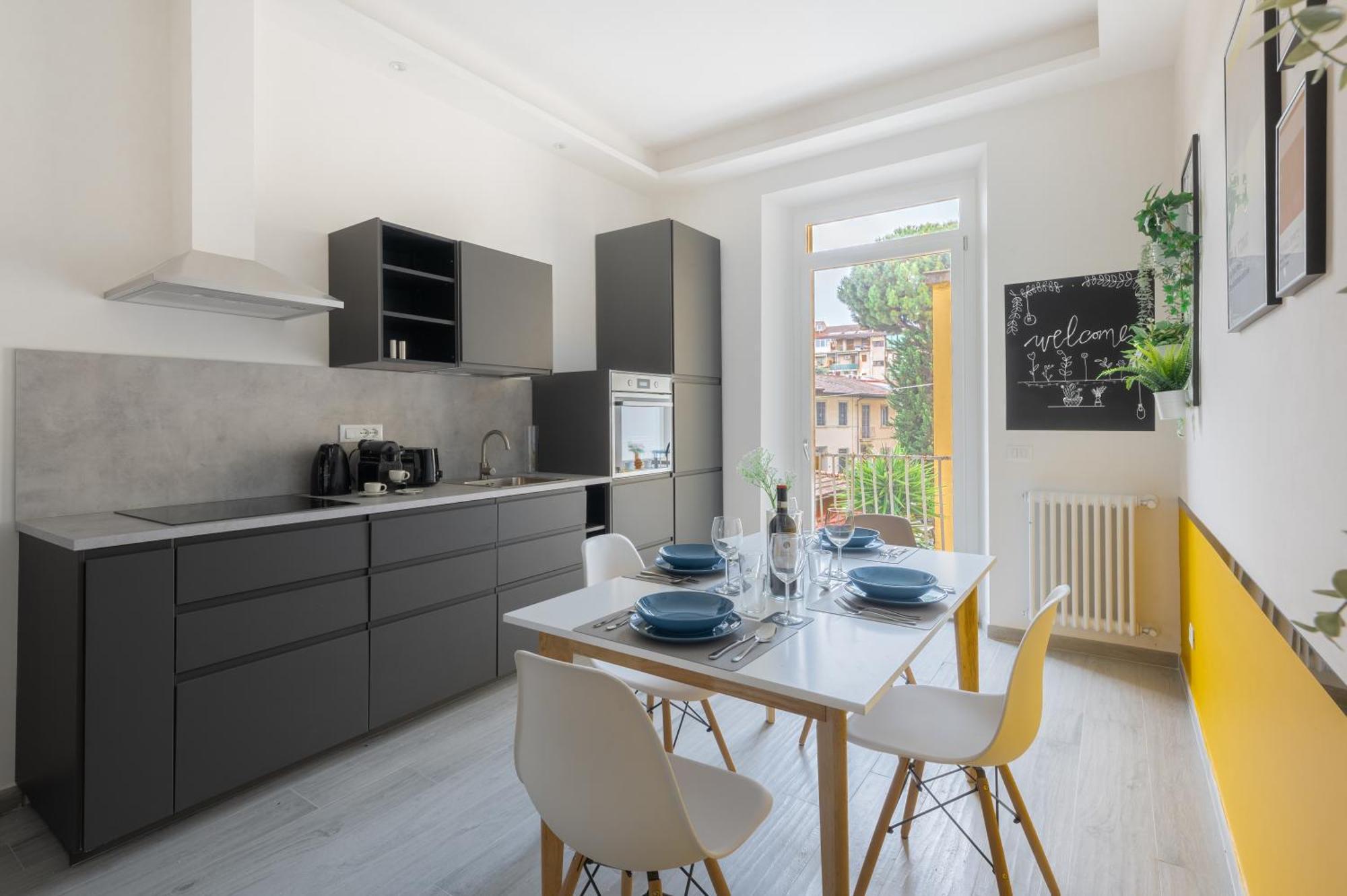 Via Pollaiolo, 55 - Charming - Comfort E Stile A 350mt Dal Tram! First Floor With Elevator And Car Places On Street Appartamento *