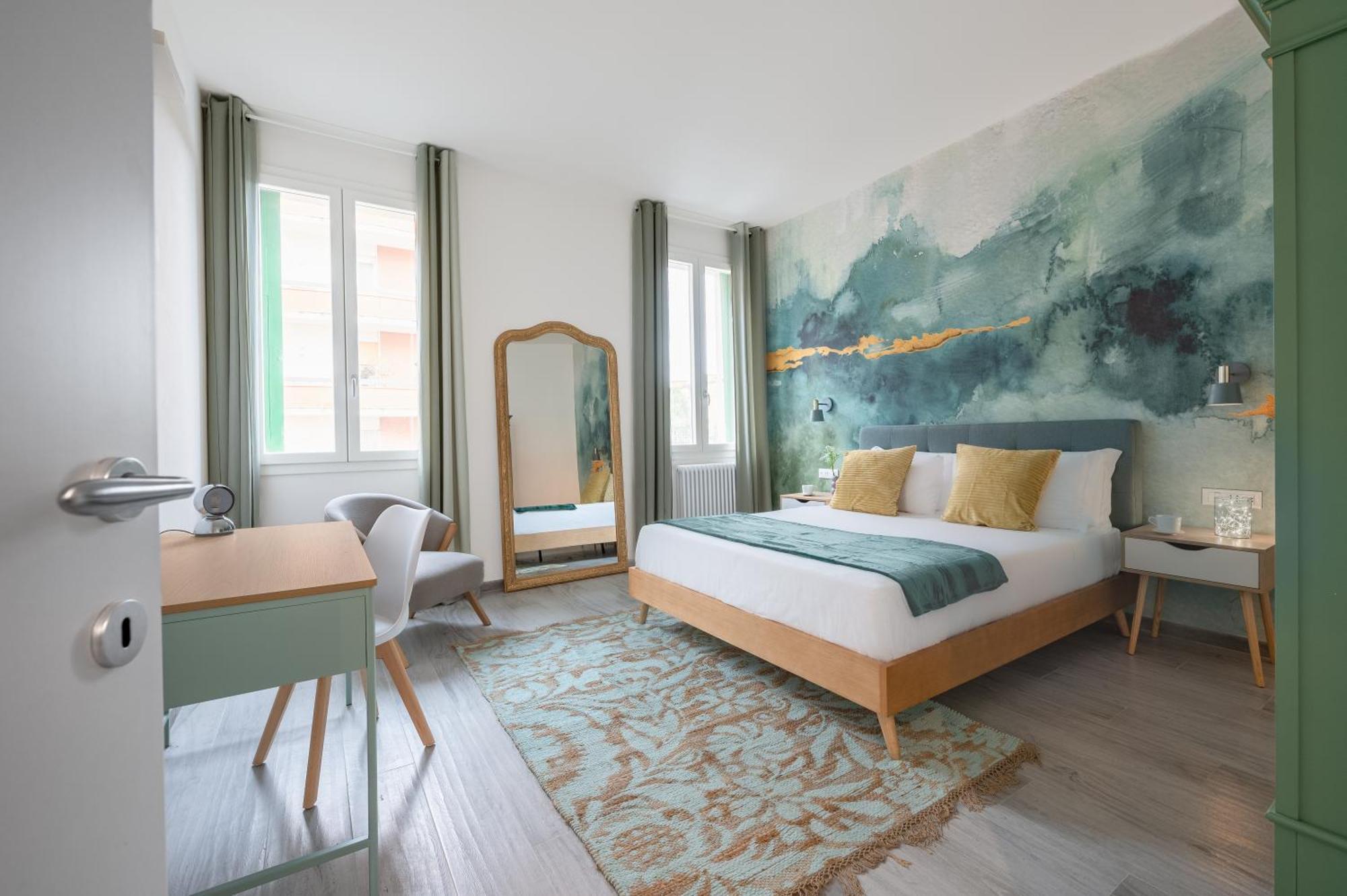 Appartamento Via Pollaiolo, 55 - Charming - Comfort E Stile A 350mt Dal Tram! First Floor With Elevator And Car Places On Street *