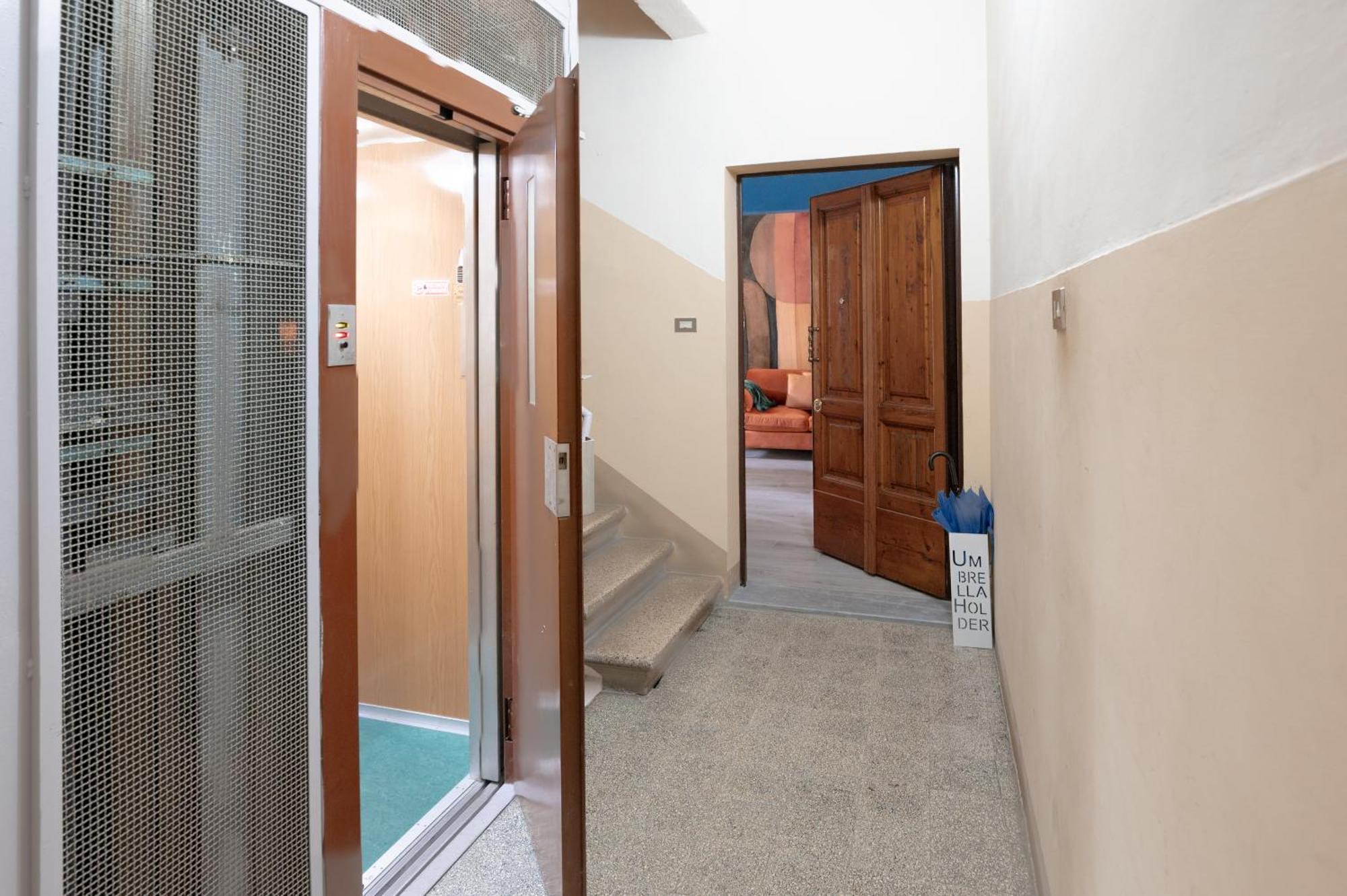 Via Pollaiolo, 55 - Charming - Comfort E Stile A 350mt Dal Tram! First Floor With Elevator And Car Places On Street Appartamento Firenze
