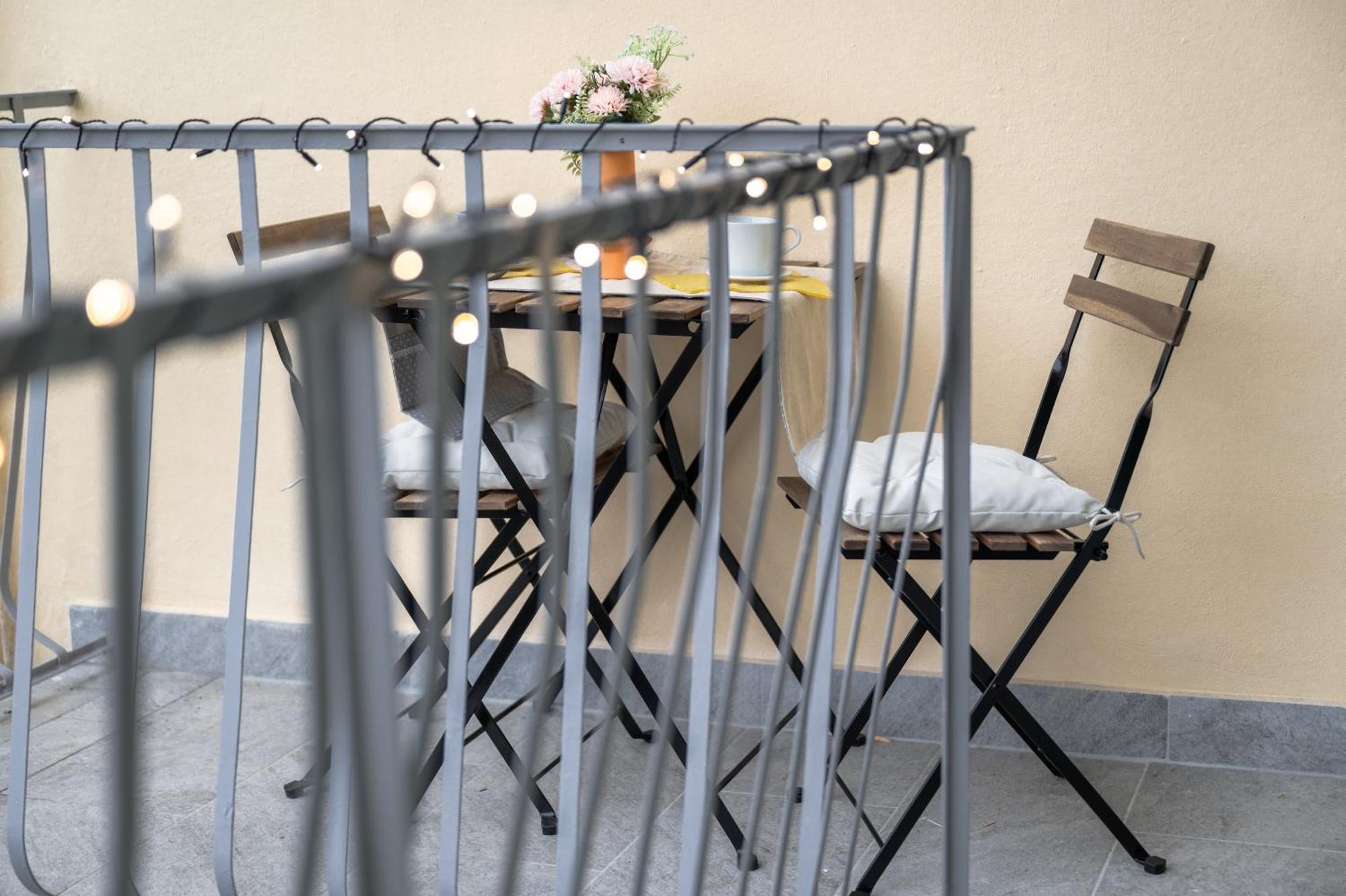 Via Pollaiolo Apartments: Comfort And Style Near Tram *