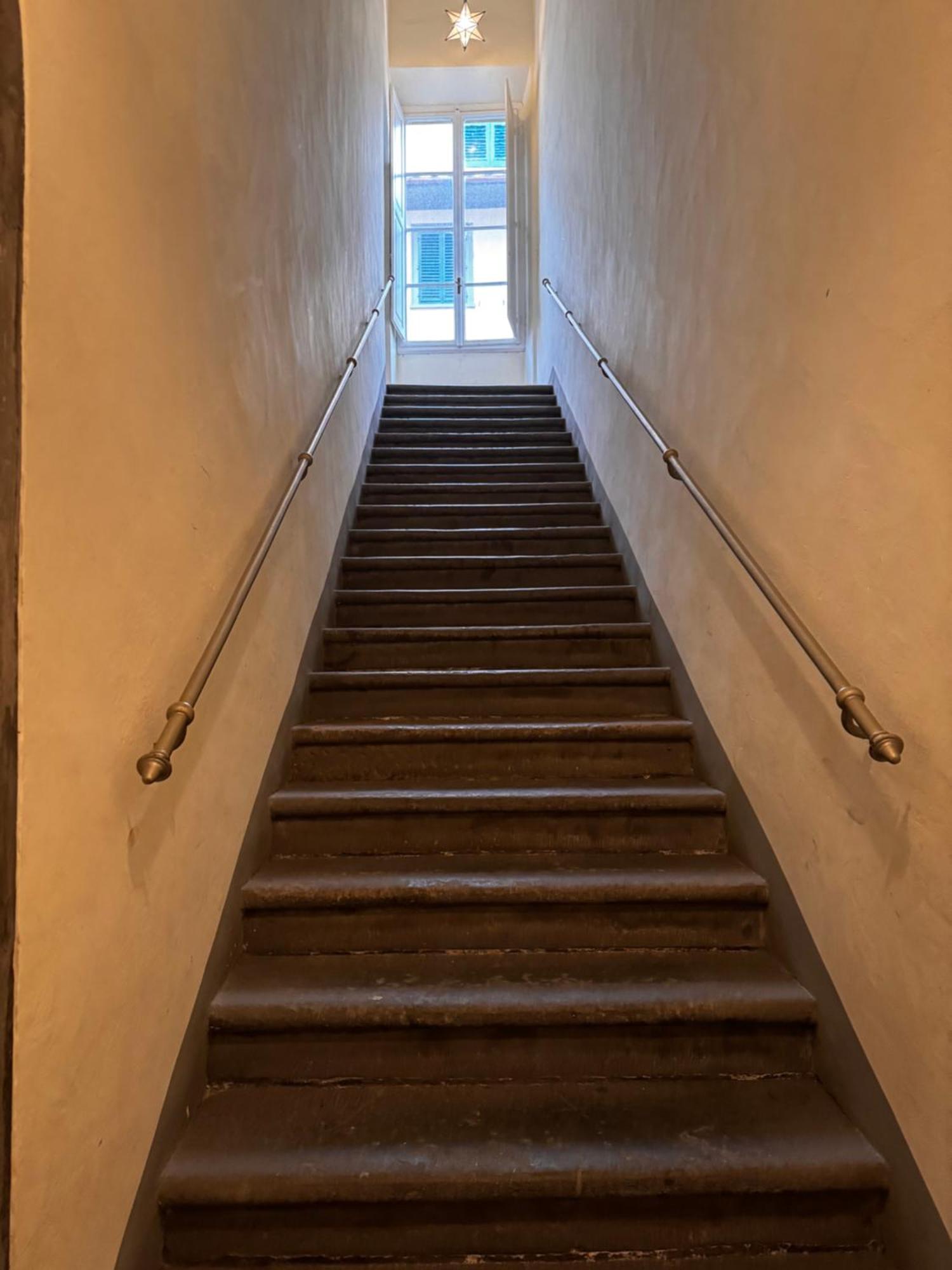 Brunelleschi - 14th Century Just 120 Steps From Cathedral - Intero Firenze