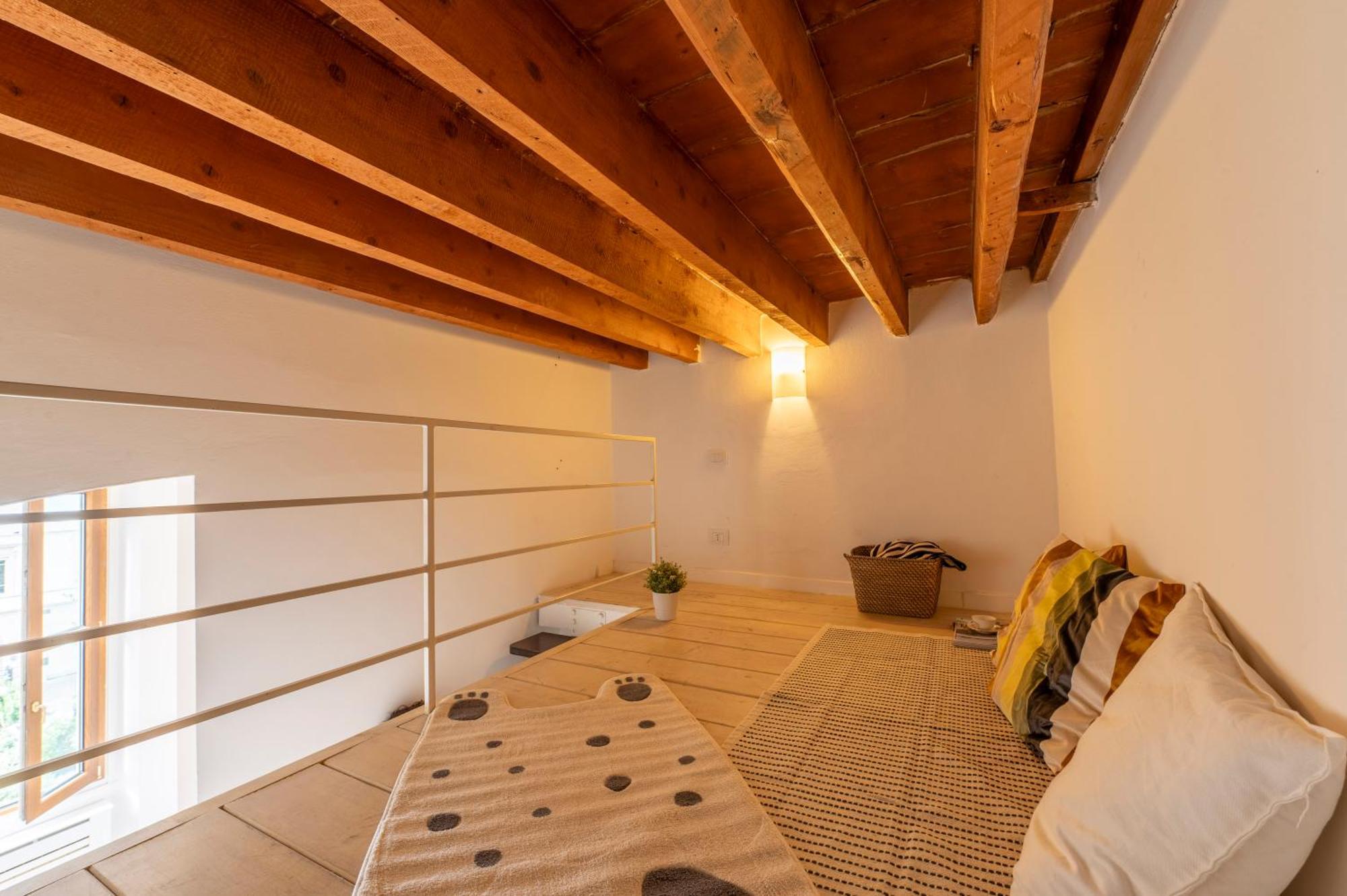 Apartment Golden House San Lorenzo Florence