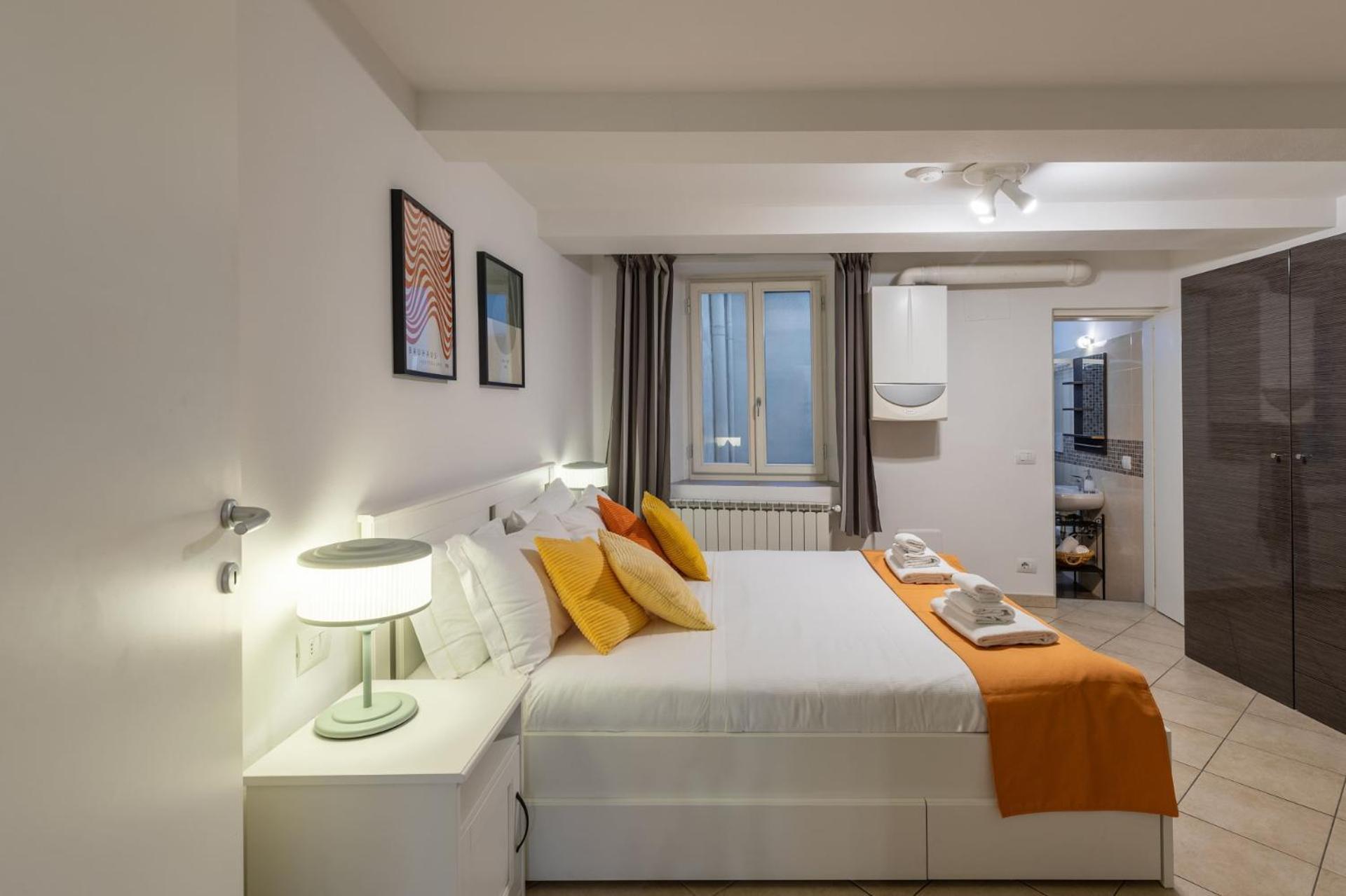 Apartment Lovely In The Center Of *