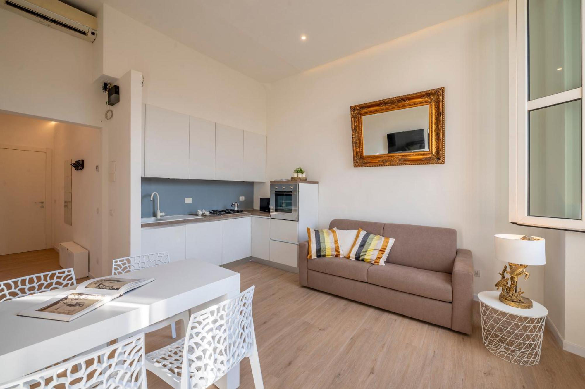 Apartment Golden House San Lorenzo Florence