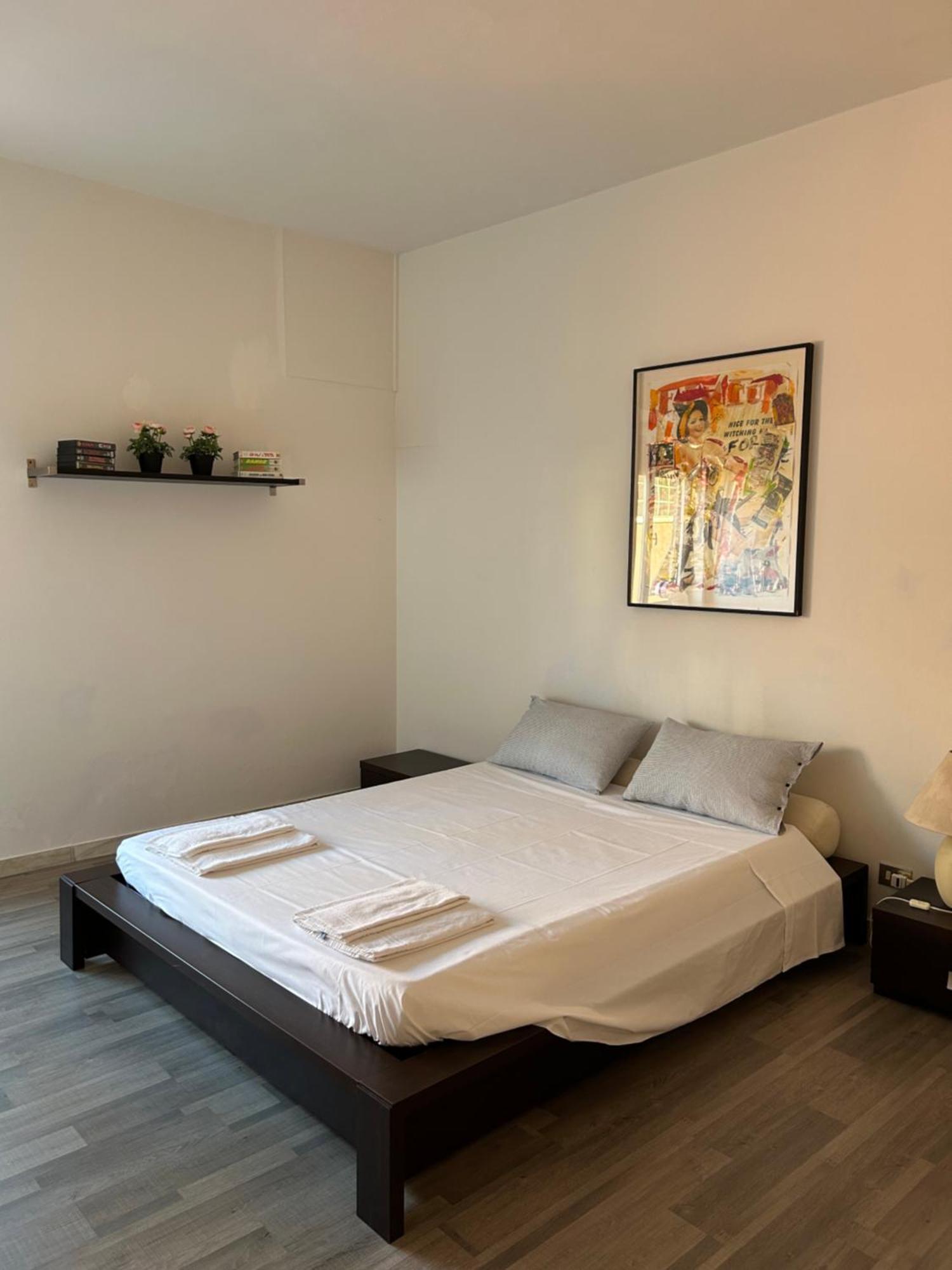 Via Delle Ghiacciaie House Apartment *