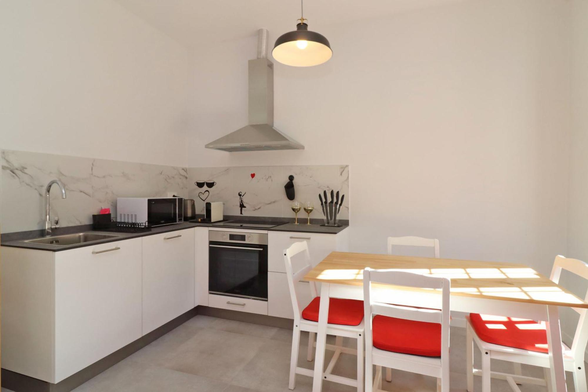 Galliano Apartment *