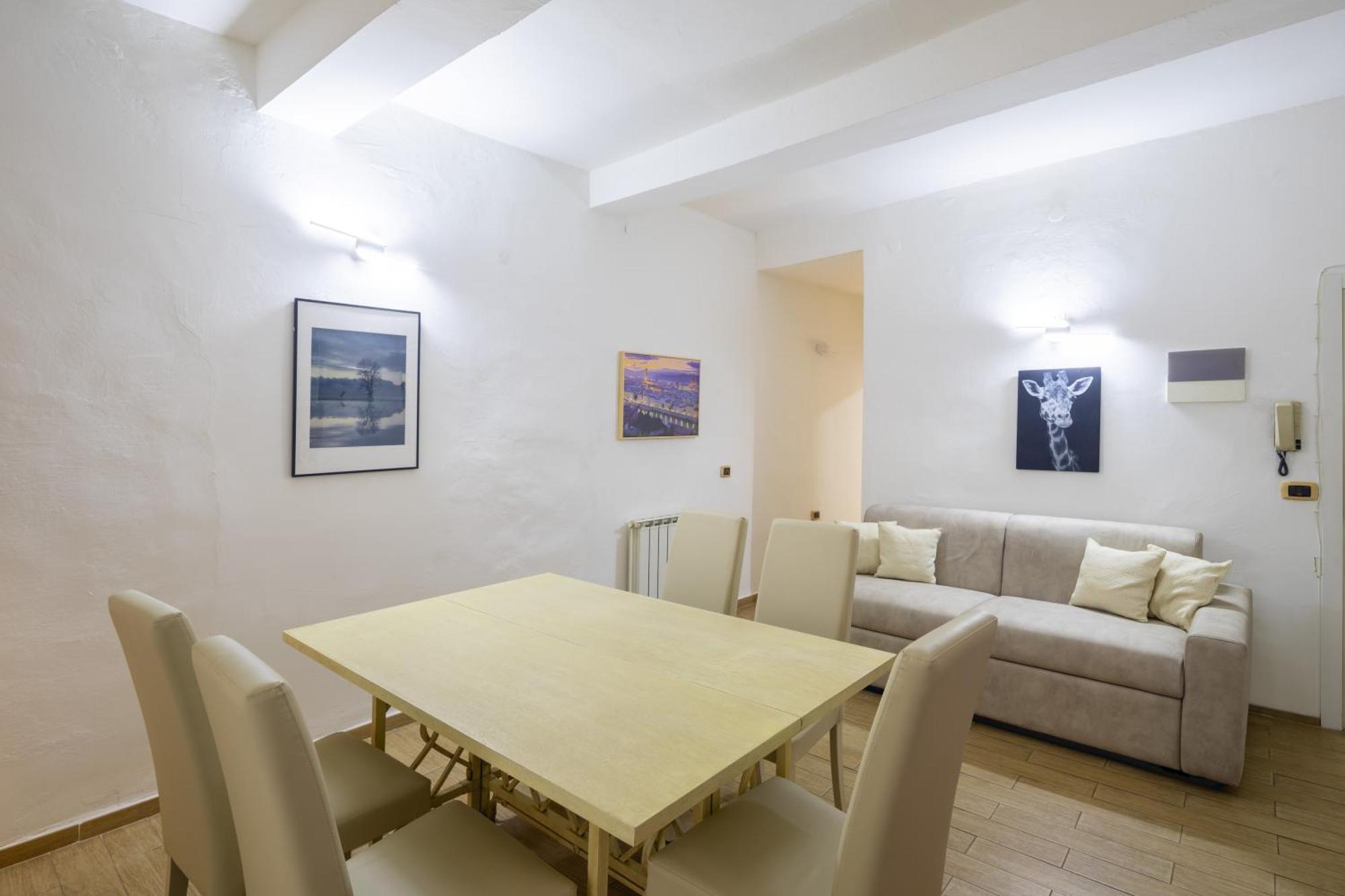Borgognissanti Apartment *