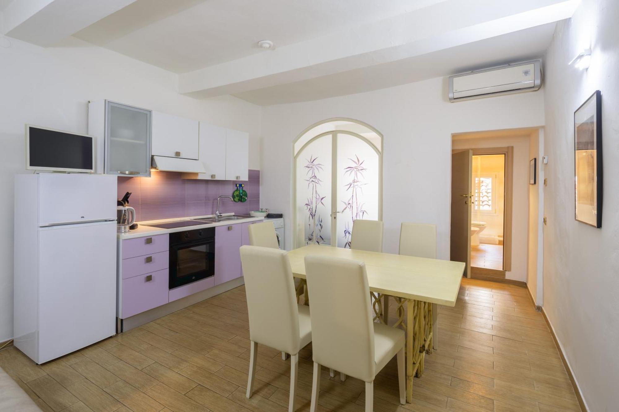 Apartment Borgognissanti *