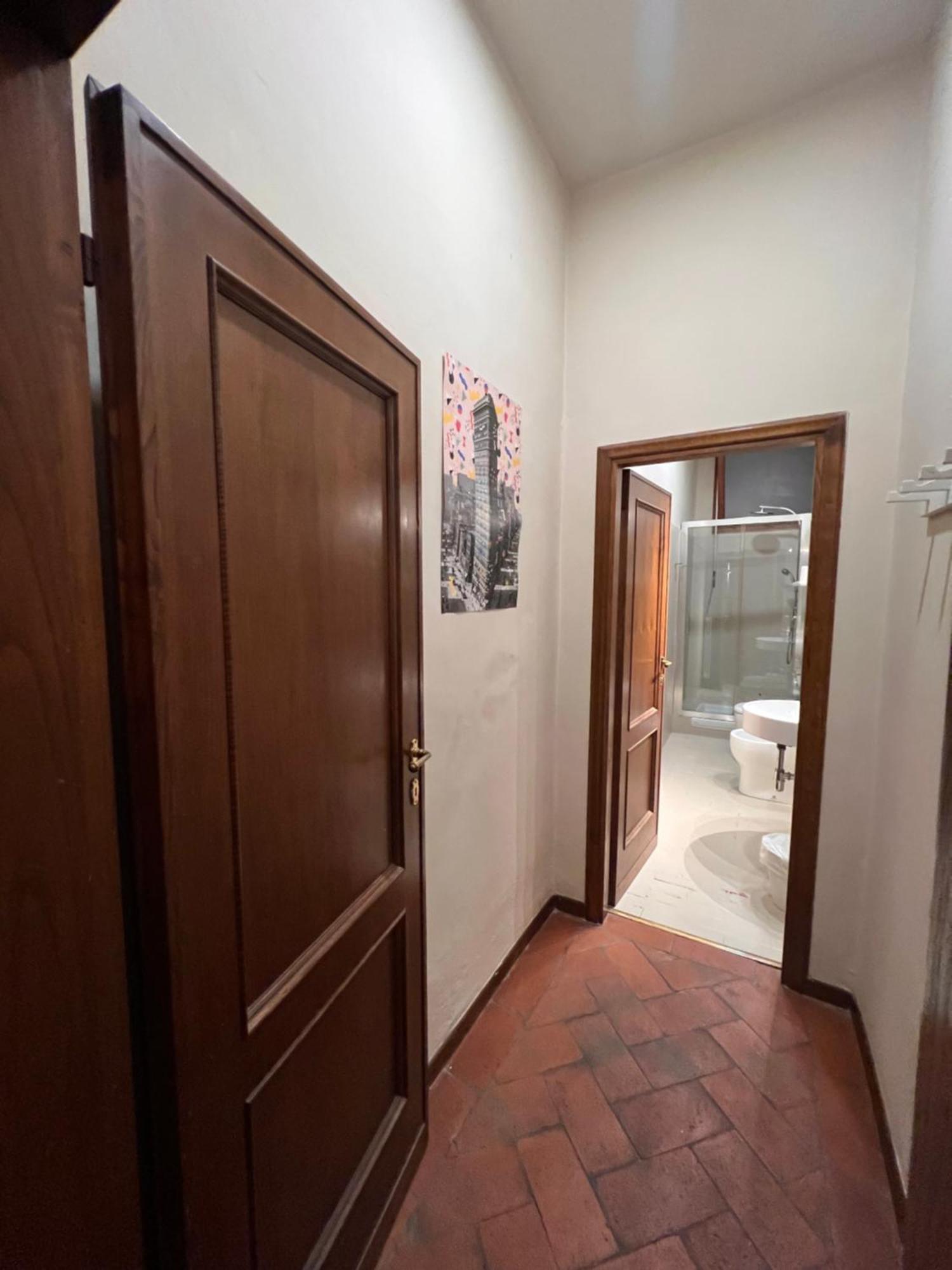 Coach 10 Apartment Florence