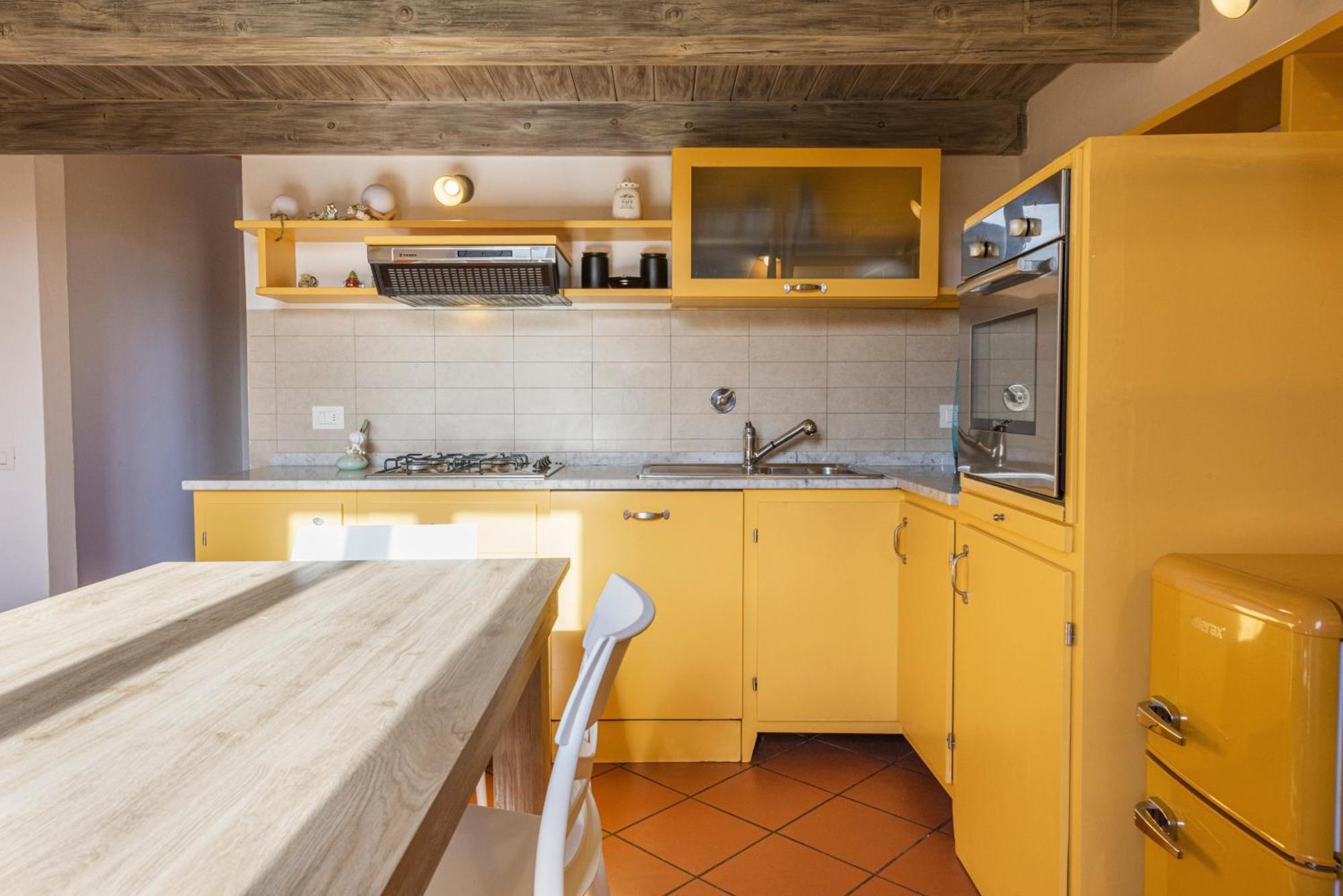 Yellow By Mmega Apartment *