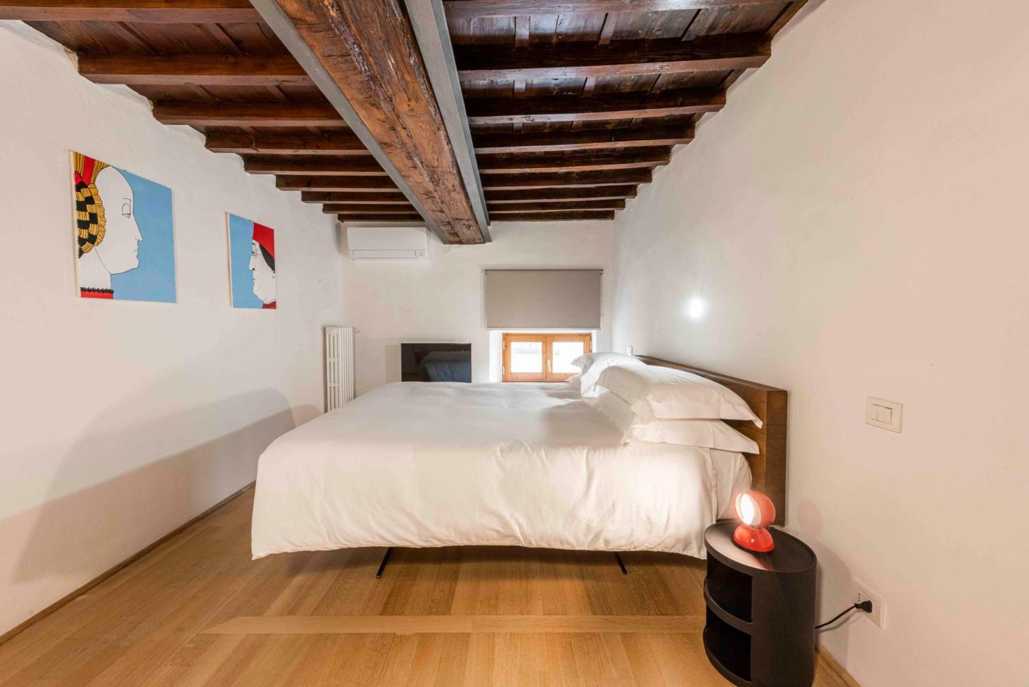 Palazzo Bardi N 2 *