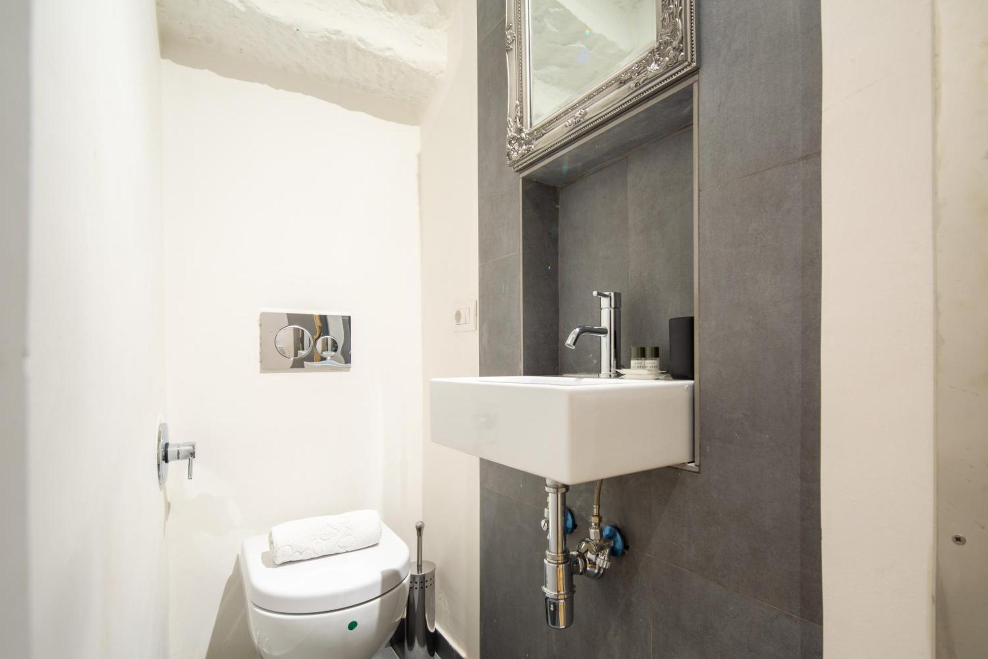 Bargello Modern By Mmega Apartment