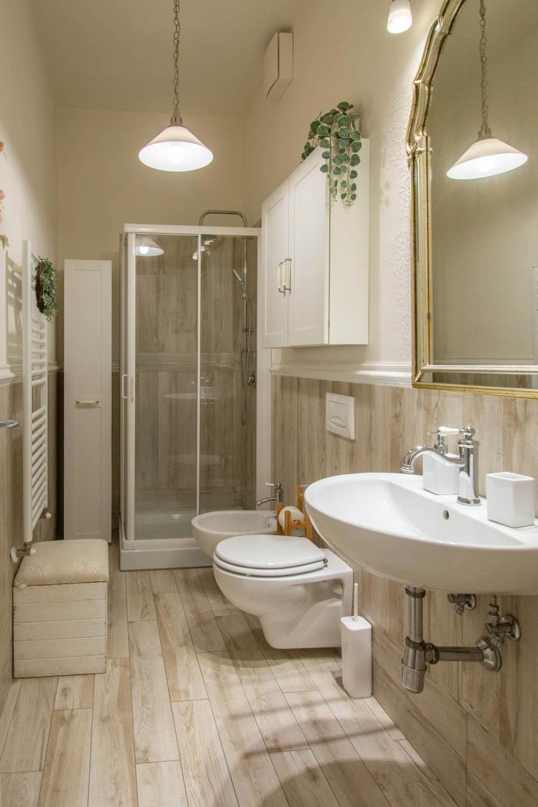 Stylish 2 Bedroom Flat - Garden * Florence