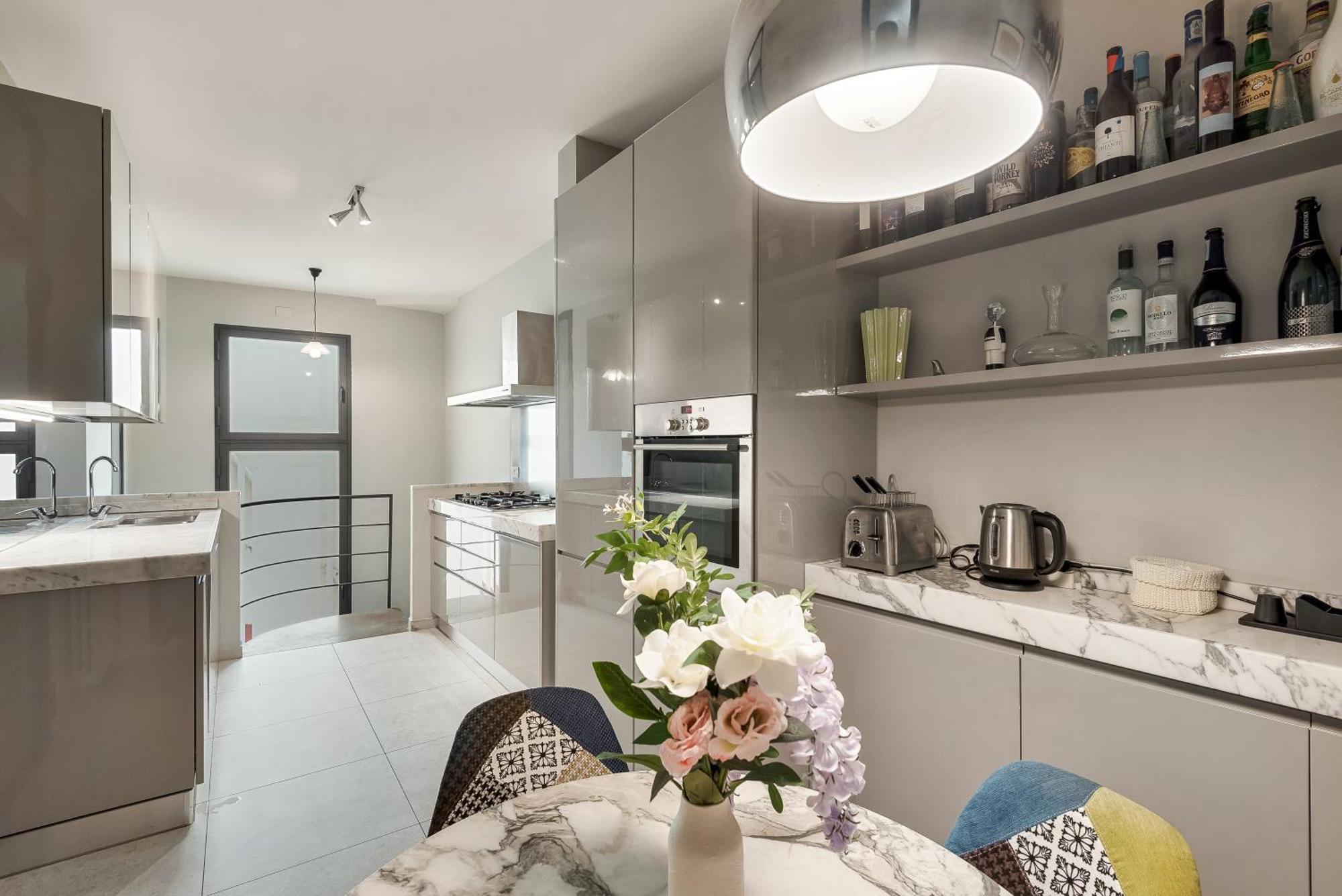The Art Luxury Apartment