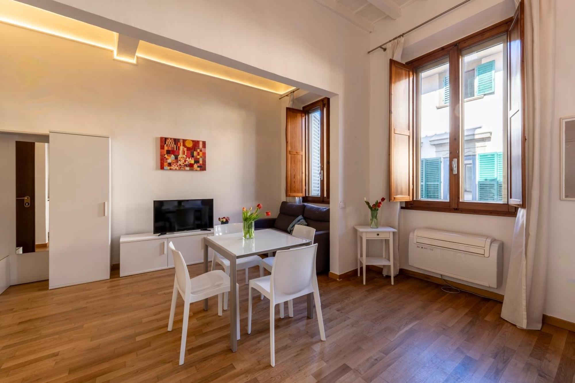 Guest house Bela