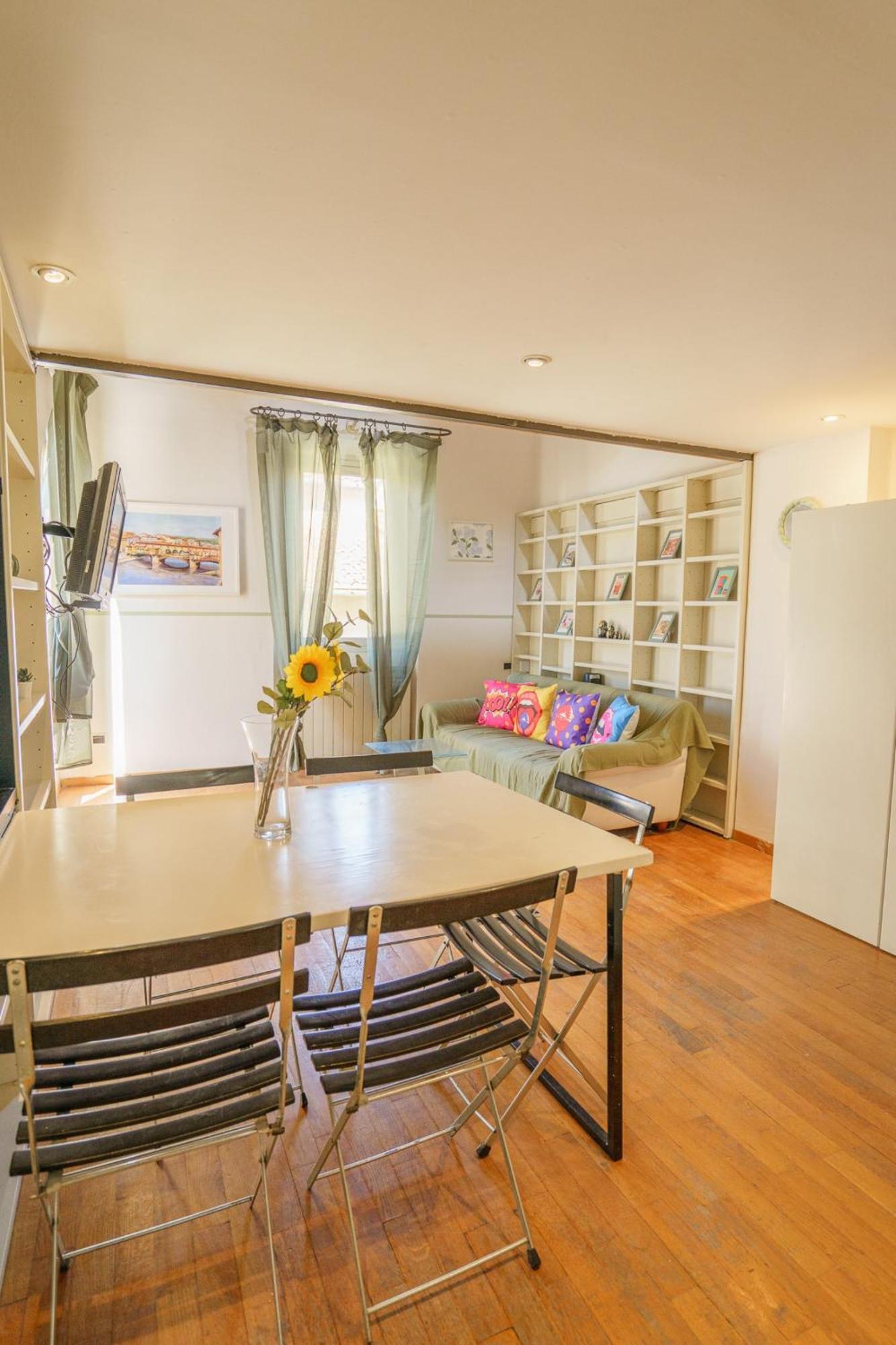 Apartment Pretty Alfani