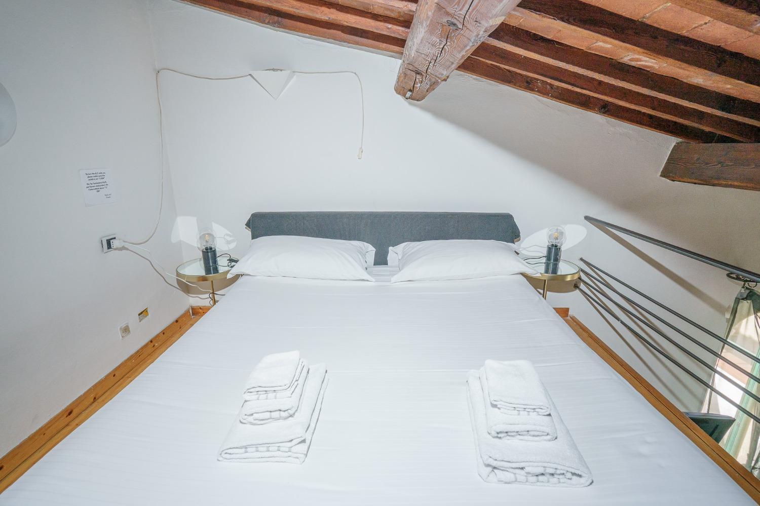 Apartment Pretty Alfani Florence