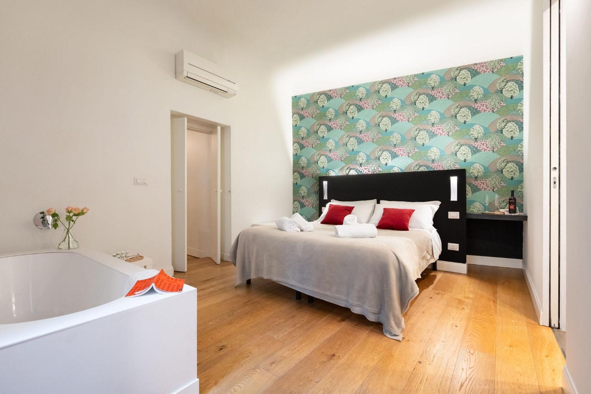 Keys Of Italy - Tornabuoni 5 Tot - Luxury Florence